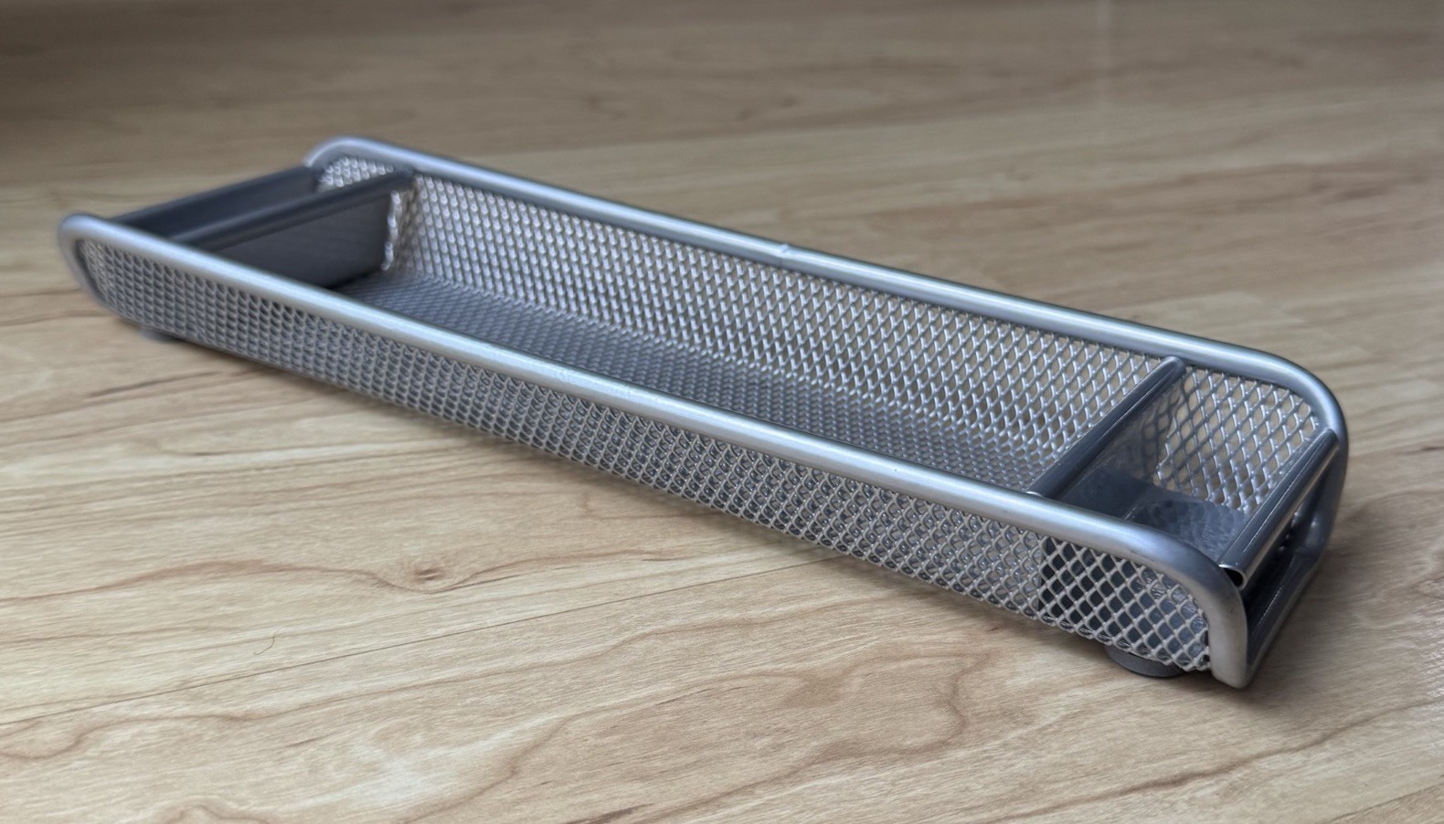 SILVER WIRE METAL MESH DESK DRAWER ORGANIZER 10.5”x3.5”x1.25” COMPARTMENTS GREY