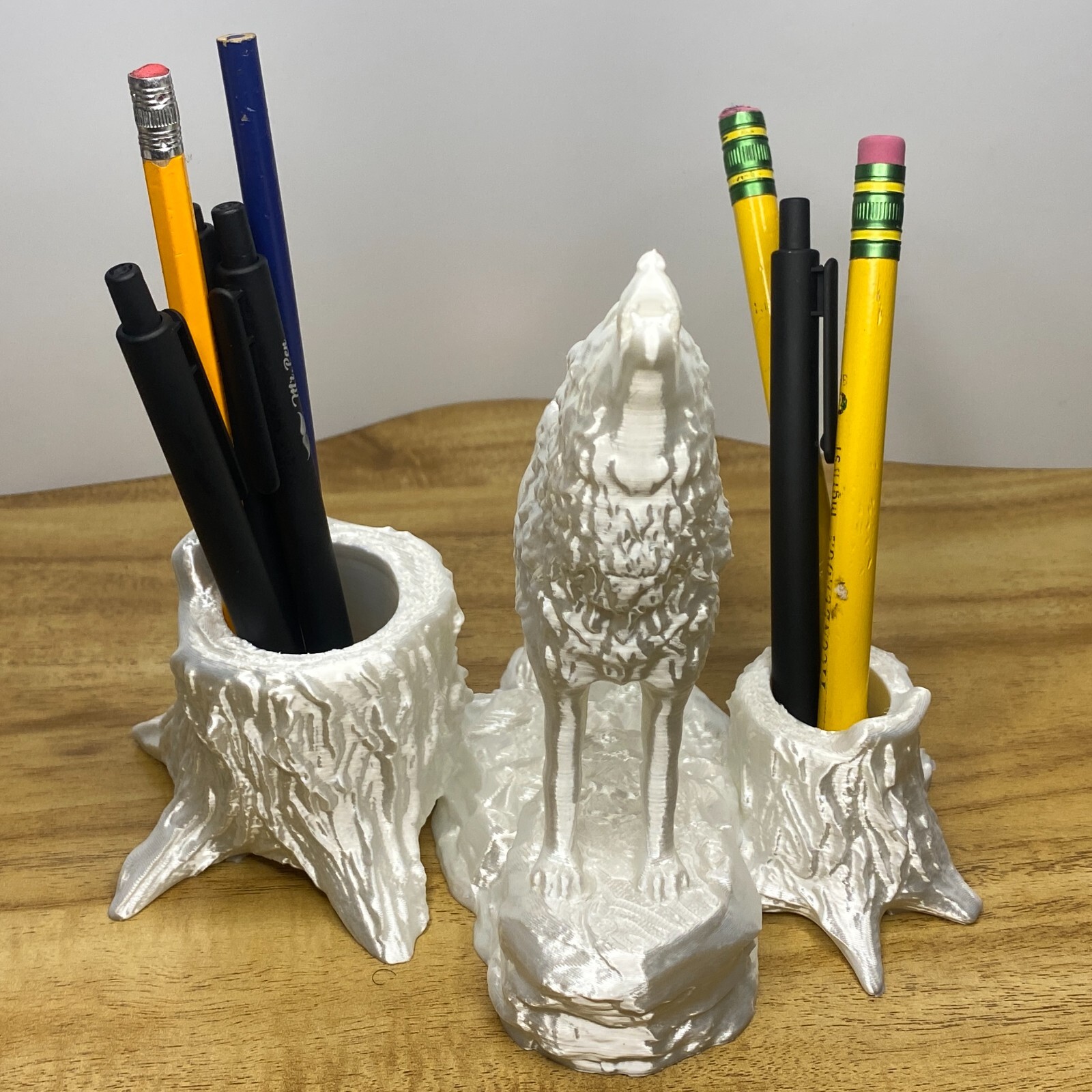 White Wolf Howling Pen Pencil Holder 3D Printed Desk Organizer Wolf Lover Gift