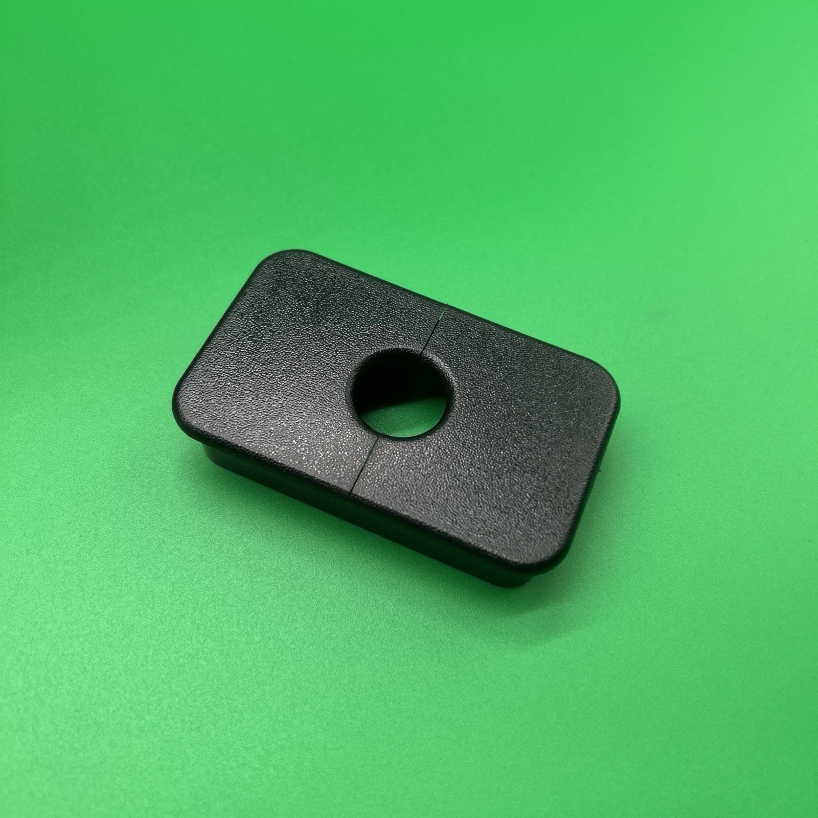 Rectangular grommets (REWM-2.125-3.5) 4pcs Black 6.0-6.5 KGS For DIY Desk