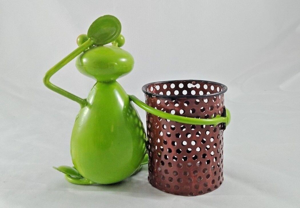 Handmade Painted Happy Frog Pen Holder: Whimsical Desk Organizer