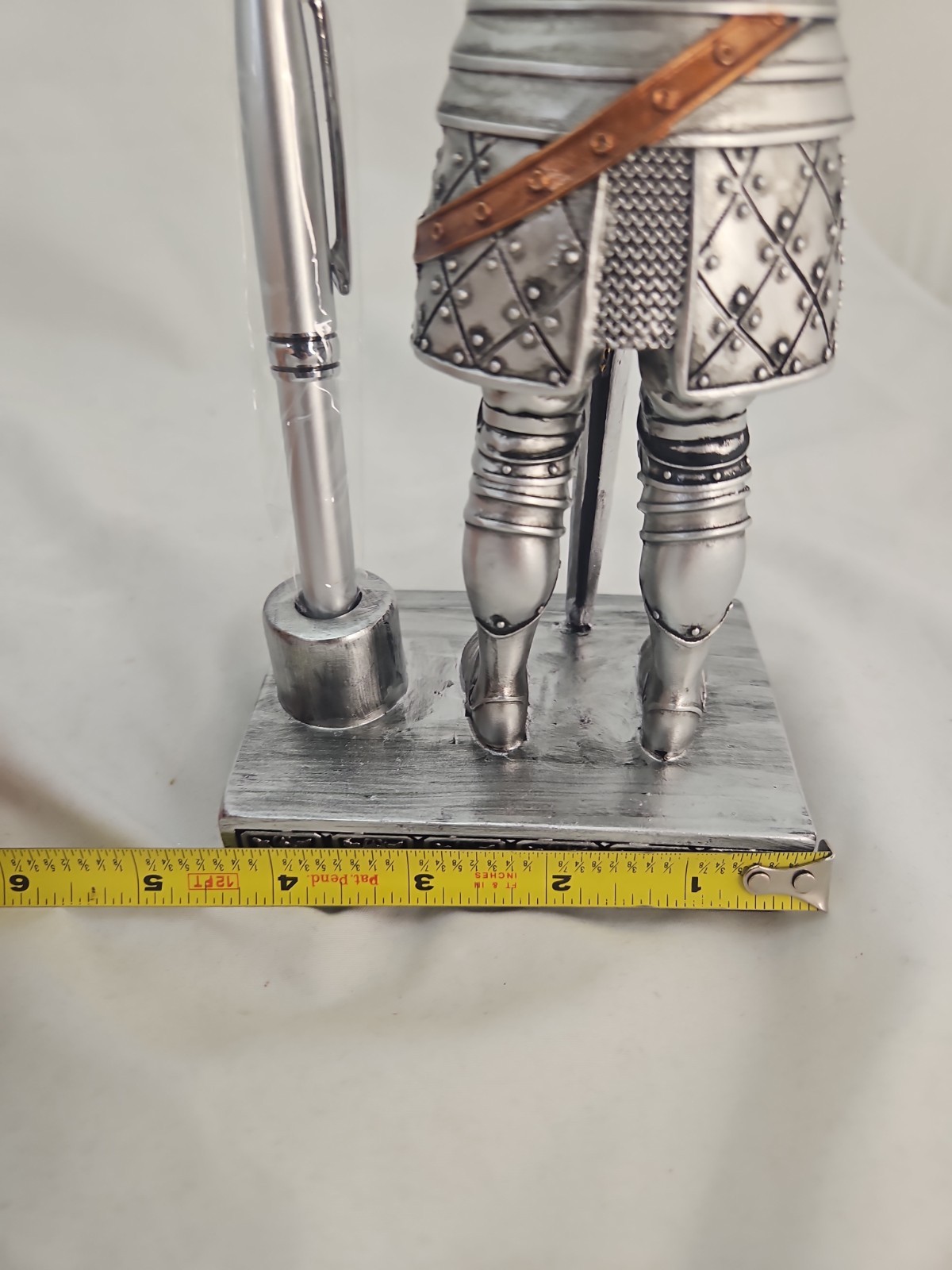*New In Box* King’s Guard Knight Pen Stand