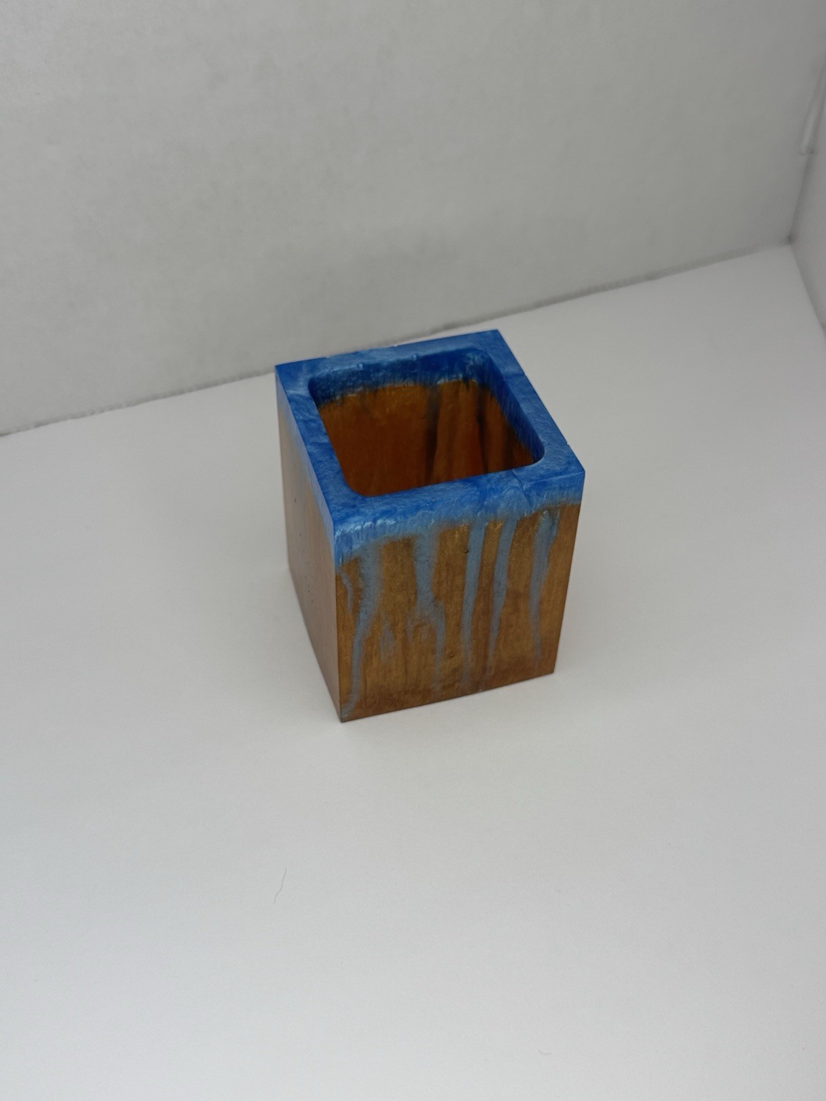 Handmade Resin Pencil Holder – Square Pen Holder – Blue & Copper Design For Desk