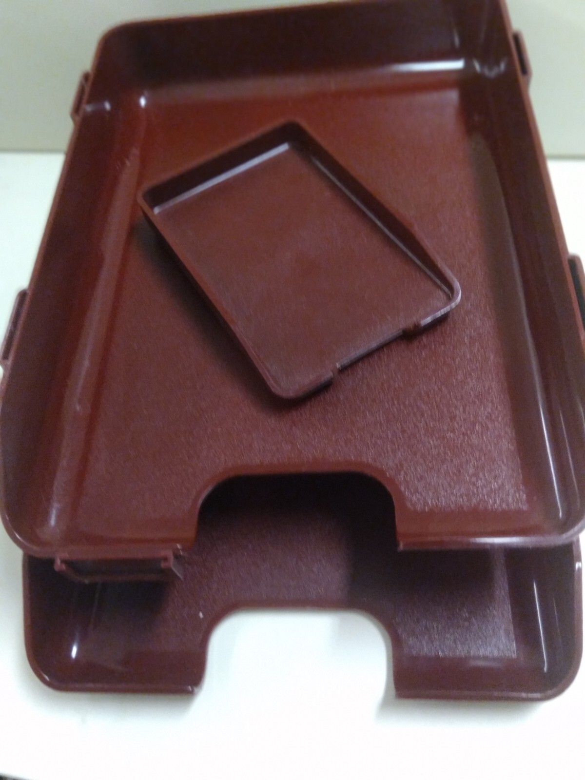 SET Swingline Workscape 2 Letter Tray, 1 MEMO PAD – BURGUNDY New 72814, 72914