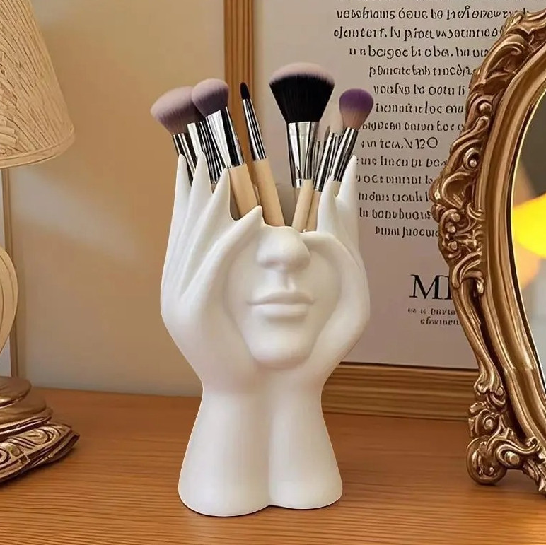 1PCS Creative Human Body Art Pen Holder Multifunctional Desktop Storage Box Ma
