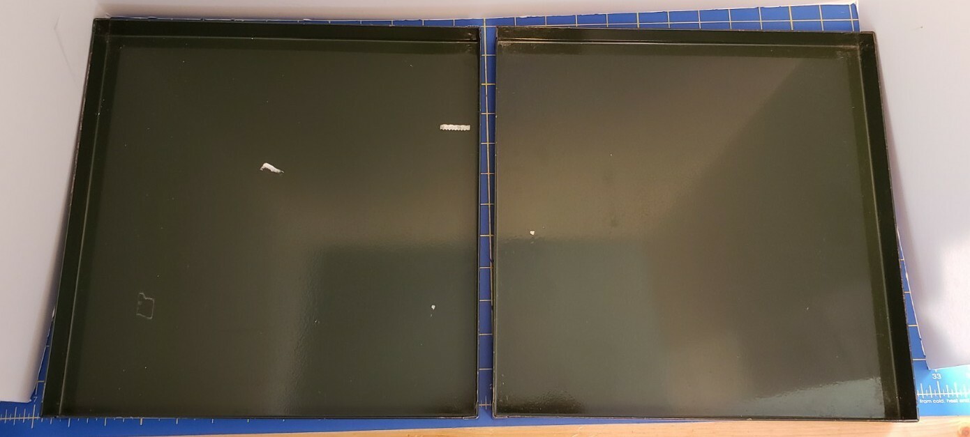 Lot Of 2 Green Metal Canada Post Mail Trays Desk Organizers