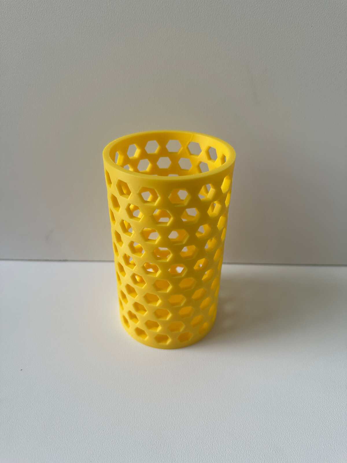 Yellow Desk Organizer – 3D-Printed Pencil & Pen Holder – Custom Design