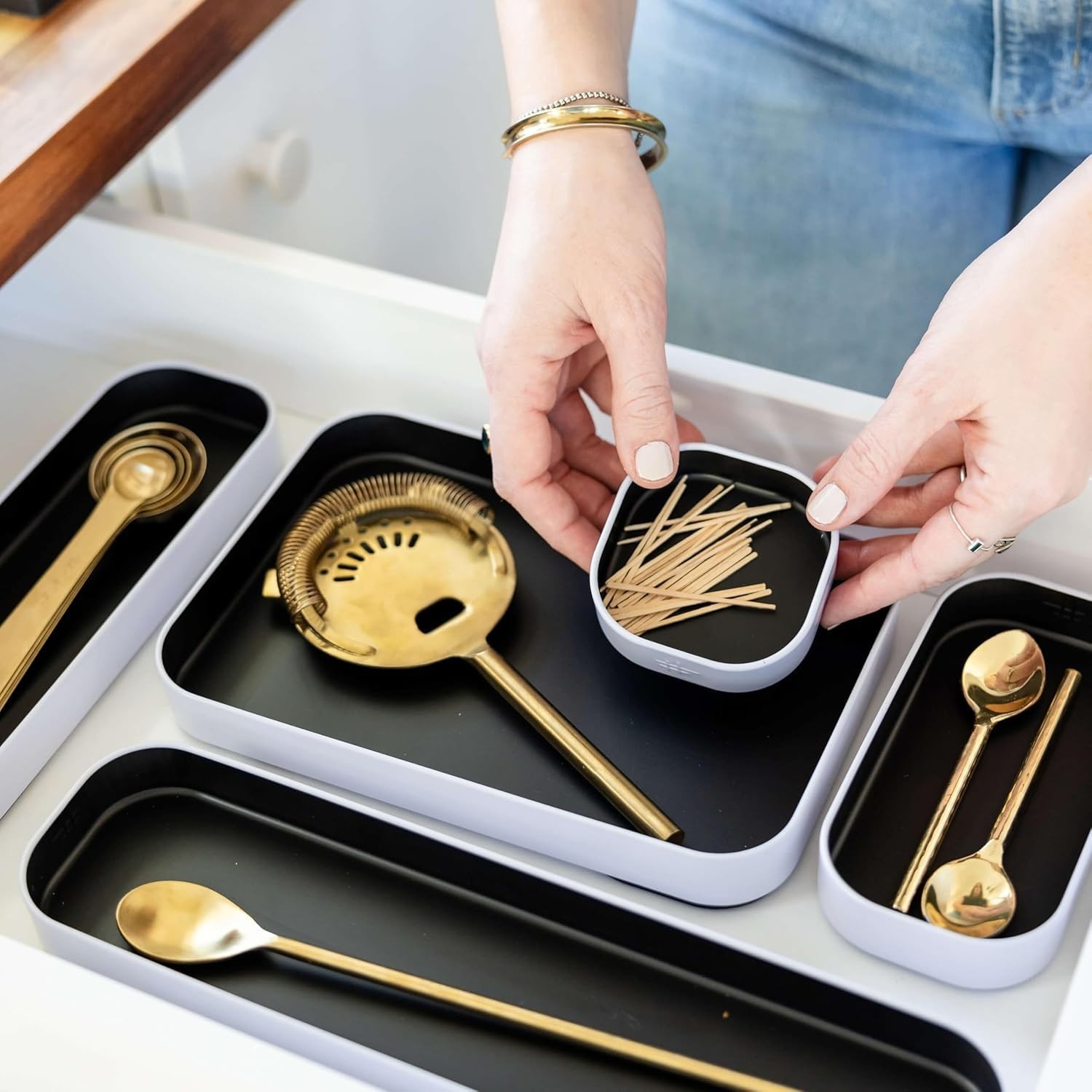 5-Piece Metal Organizer Tray Set for Makeup, Office Supplies, Kitchen Utensils –