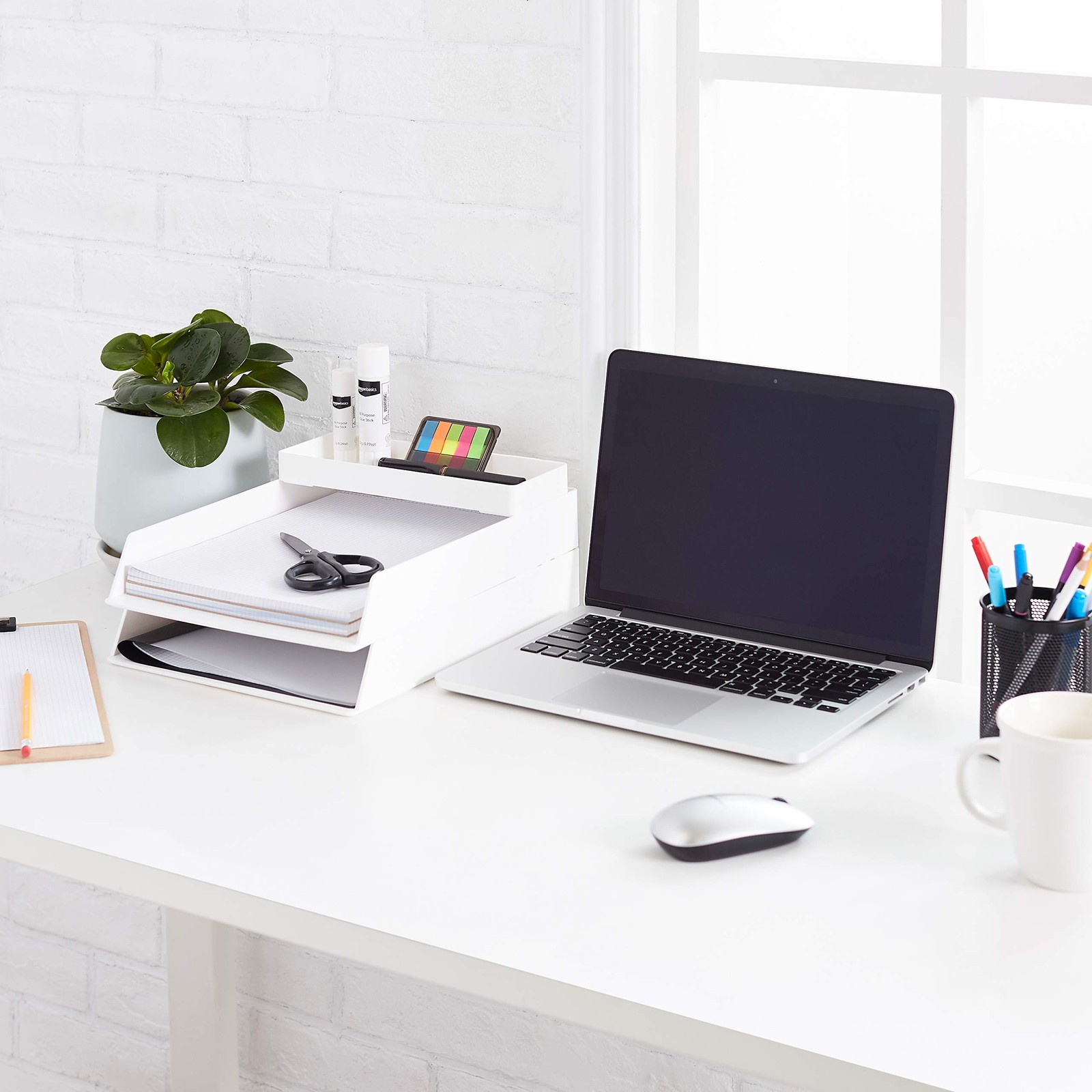 Amazon Basics Rectangular Plastic Desk Organizer, 9.4″ x 3.3″ x 1″, White