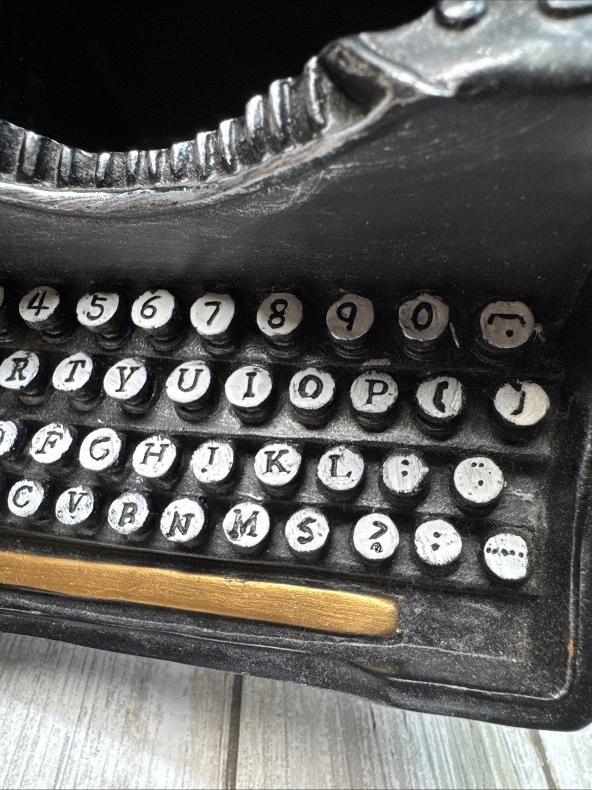 Decorative Typewriter Retro Pencil Holder Desk Office Decor Remote Holder Gift