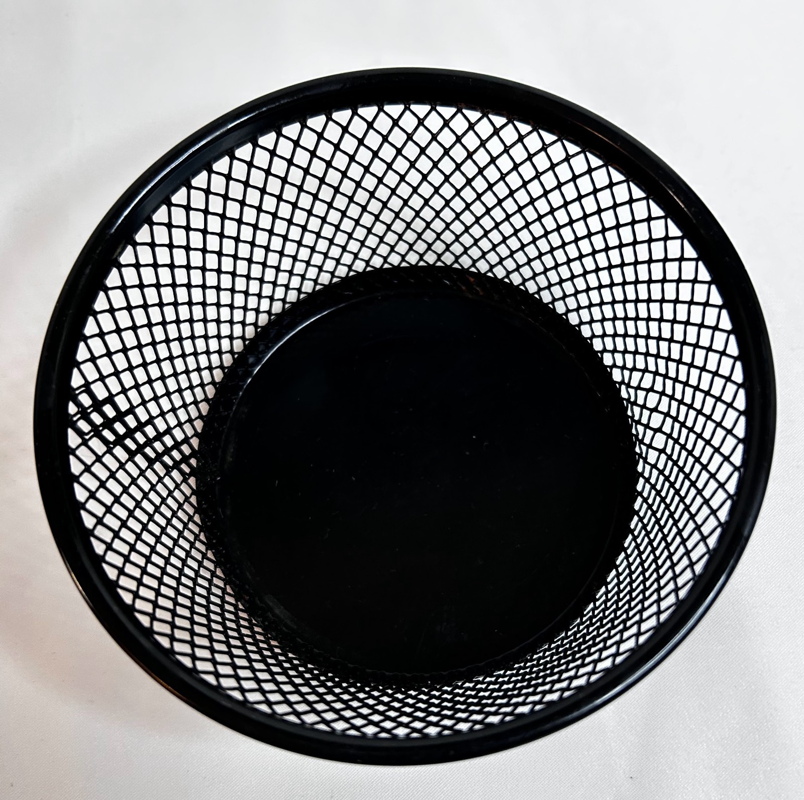 Wire Mesh Clip Holders, Black, Set of 3 (Sizes: Small, Medium & Large), Preowned