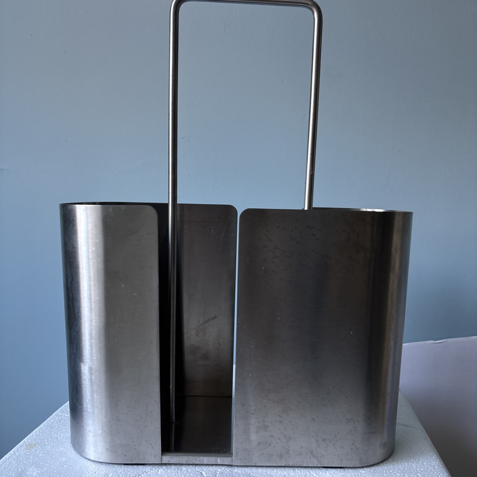 BLOMUS Seamo Minimalist Stainless Steel Modern Magazine / Book Rack Caddy Nice!