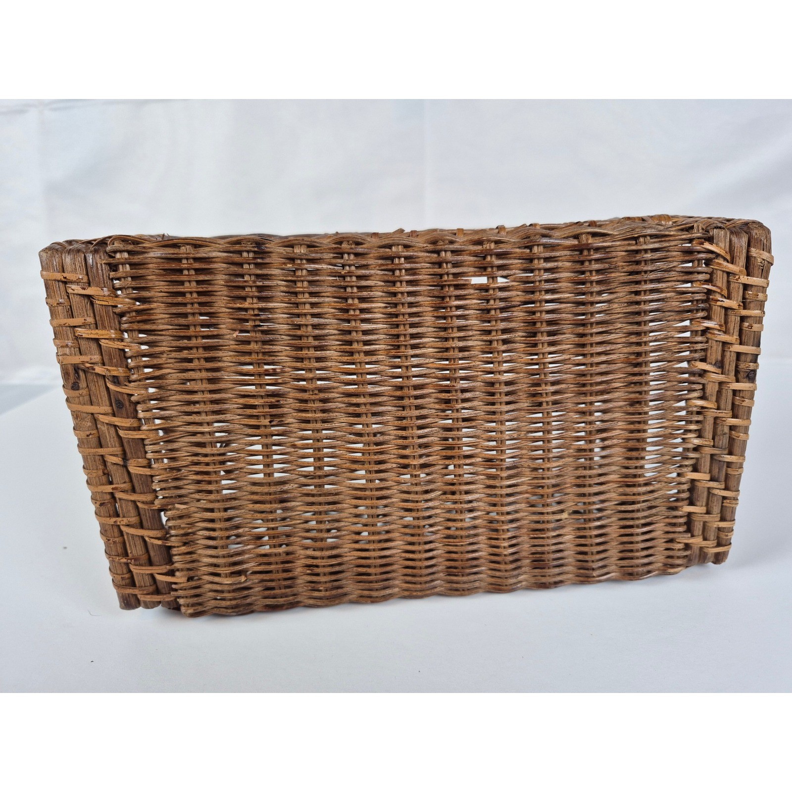 Vintage Wicker Rattan Tissue Box Cover Boho Coastal Bathroom Decor Holder Tiki
