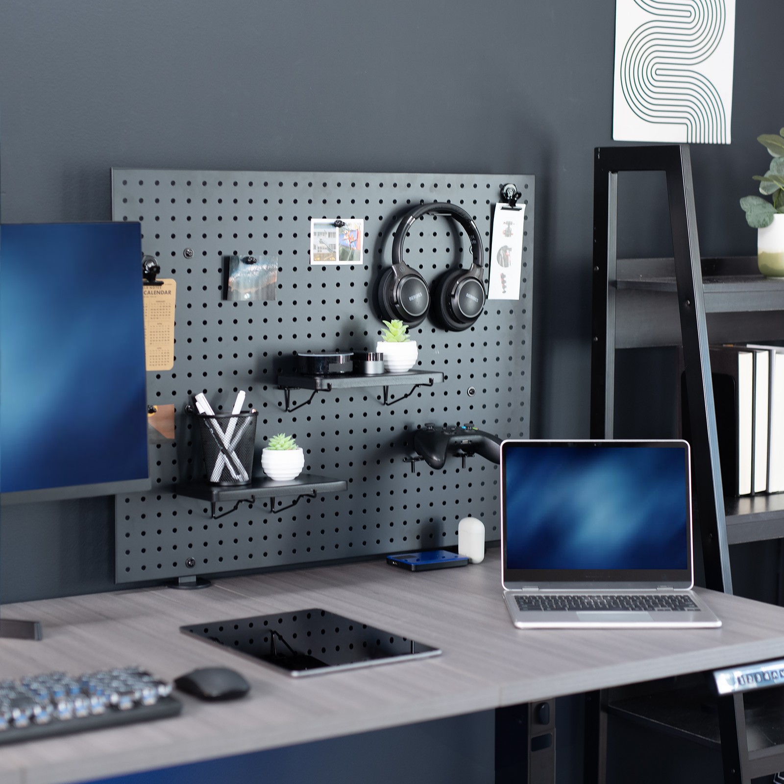 VIVO Steel Clamp-on 30″ x 24″ Desktop Pegboard, Magnetic Privacy Panel