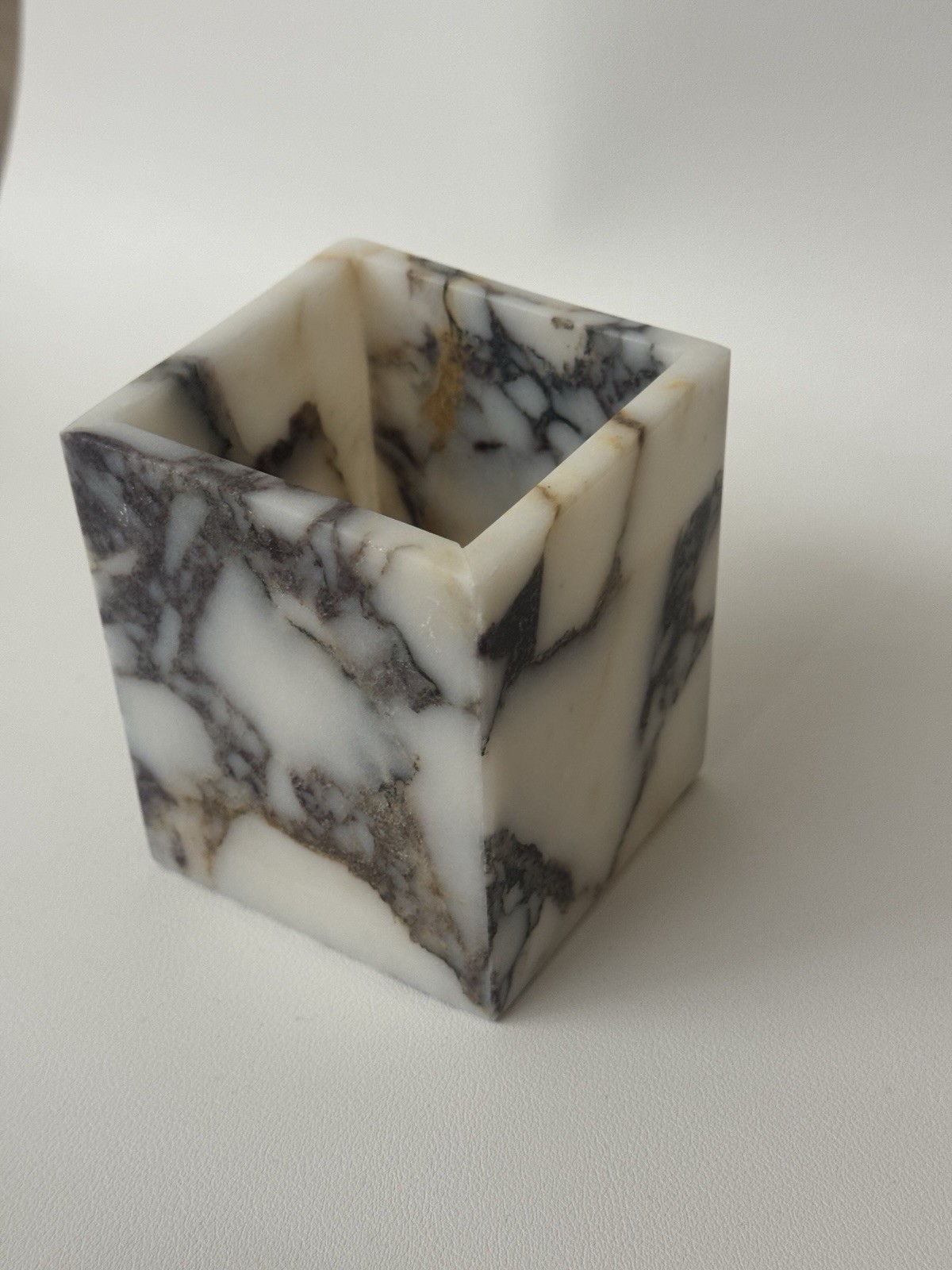 Marble Makeup Brush Holder – Calacatta Viola Marble Candle Toothbrush Cup