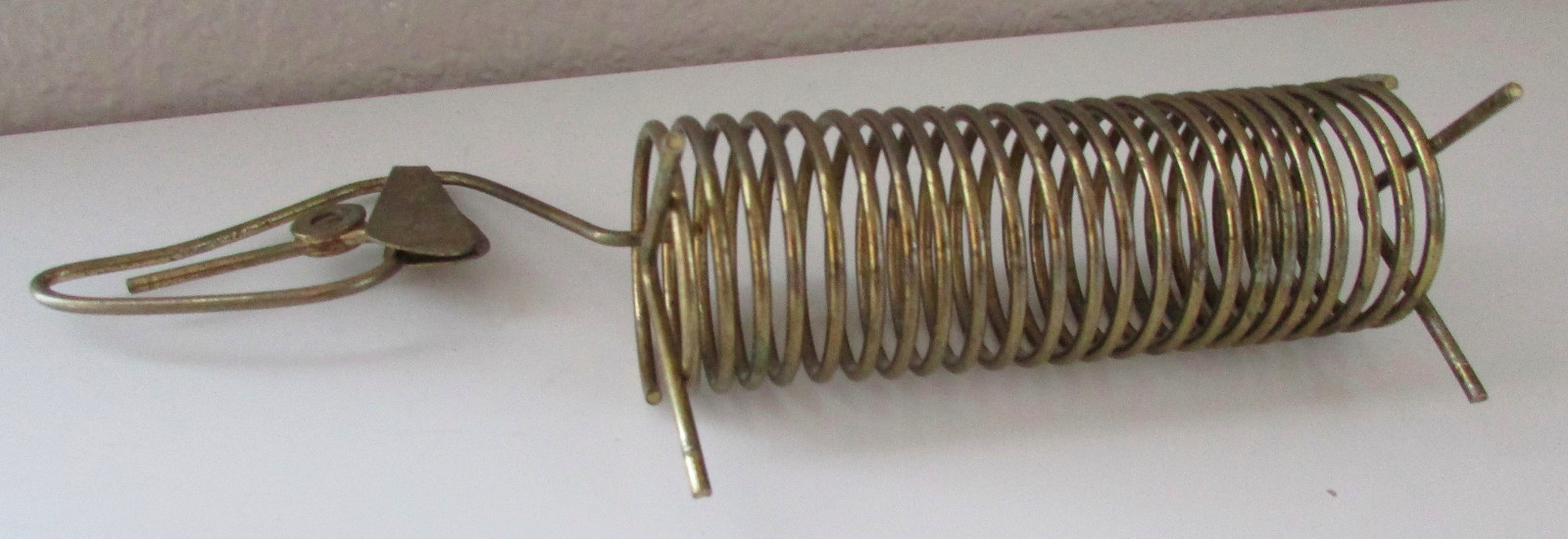 Vintage Brass Spiral Dog Mail Letter Envelope Rack Sorter Holder 9″ Long