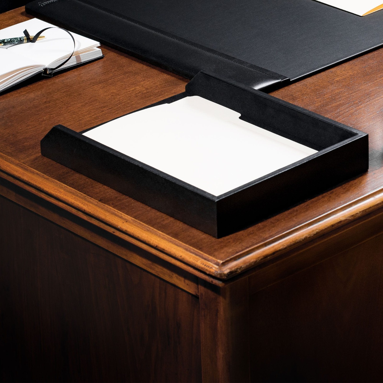 Dacasso Black Leather 3-Piece Desk Set, 3-PCs, 34″ x 20″ / NEW