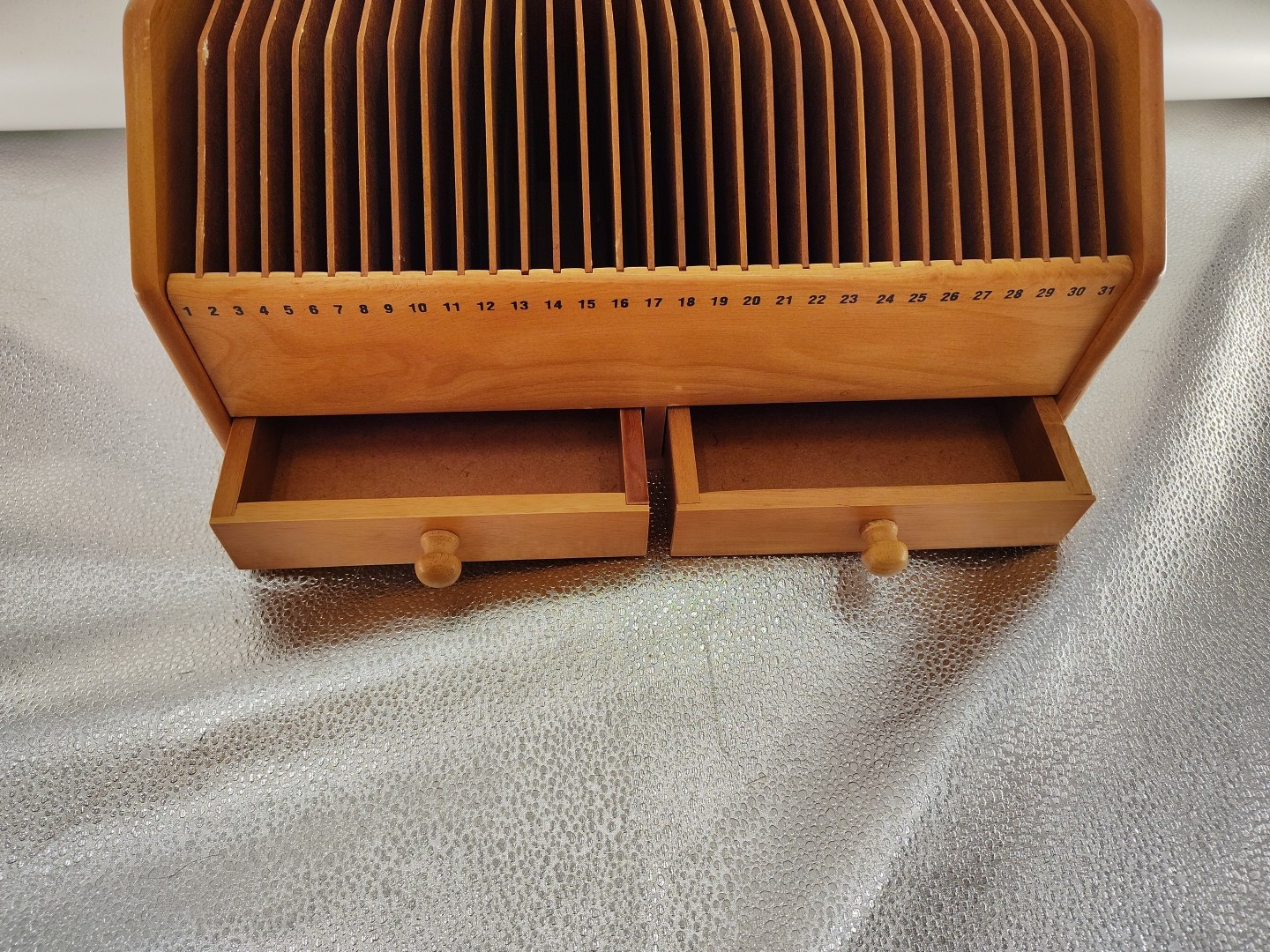 VTG LILLIAN VERNON Wood Desktop Mail CD-BILL ORGANIZER 31 SLOTS & DRAWERS
