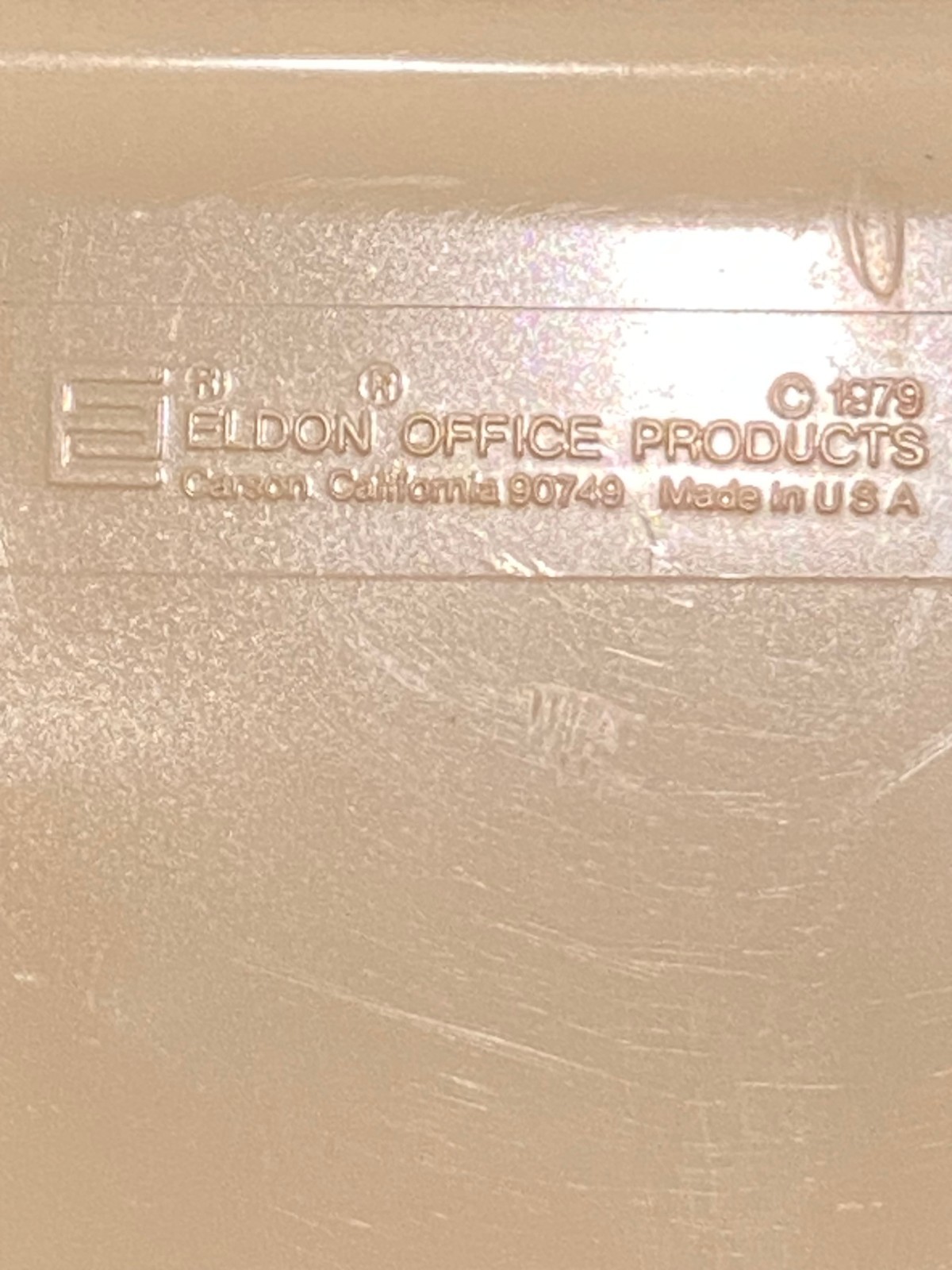 1979 Eldon Office Products Tan Tray 7 1/4″ X 4 3/4″ *Pre-Owned/No Box* t2
