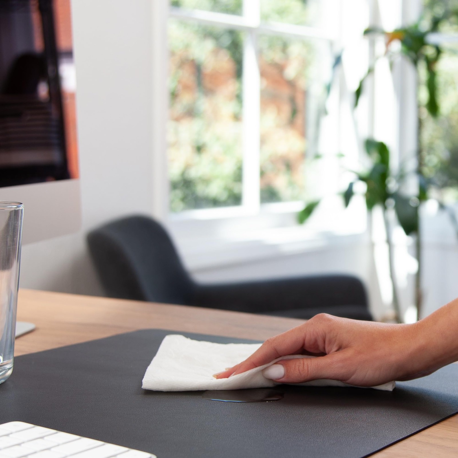 Smead Desk Pad, Vegan Leather Mat with Non-Slip 13.7″ x 23.6″, Dark Gray