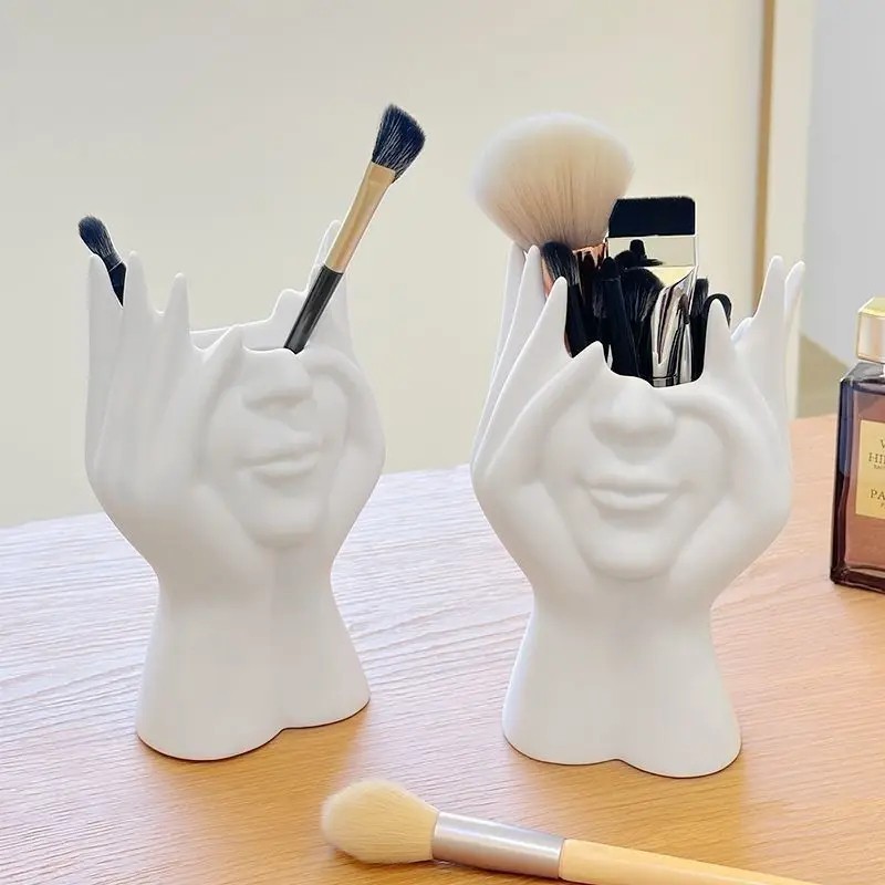 1 PC Creative Body Shape Pen Holder Desk Organizer Makeup Brush Storage Decor