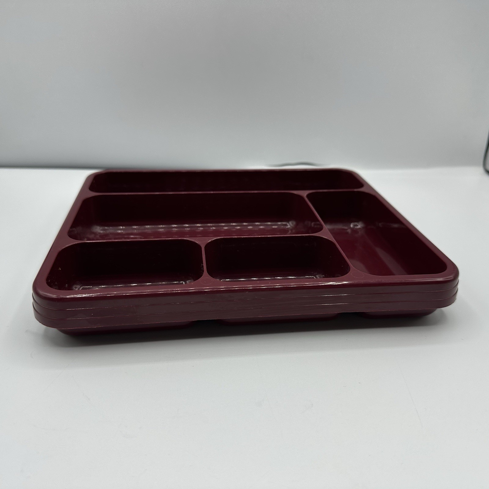 VTG ELDON Rubbermaid Catch All Tray Organizer 9″ x 7.5″ Burgundy 90s
