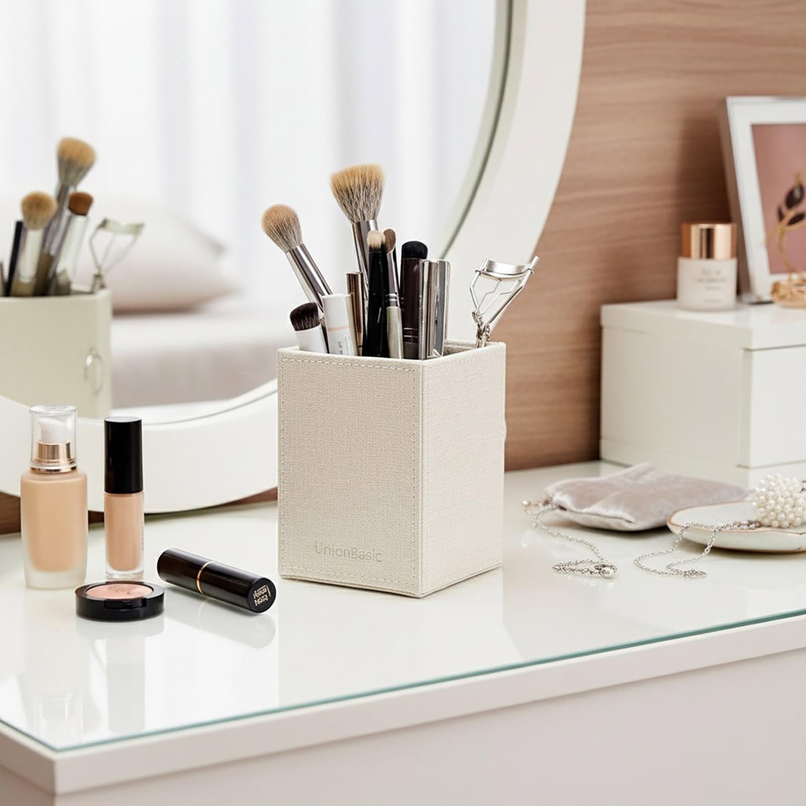 UnionBasic Square Pen Holder, Leather Pencil Cup, Desktop Caddy Beige