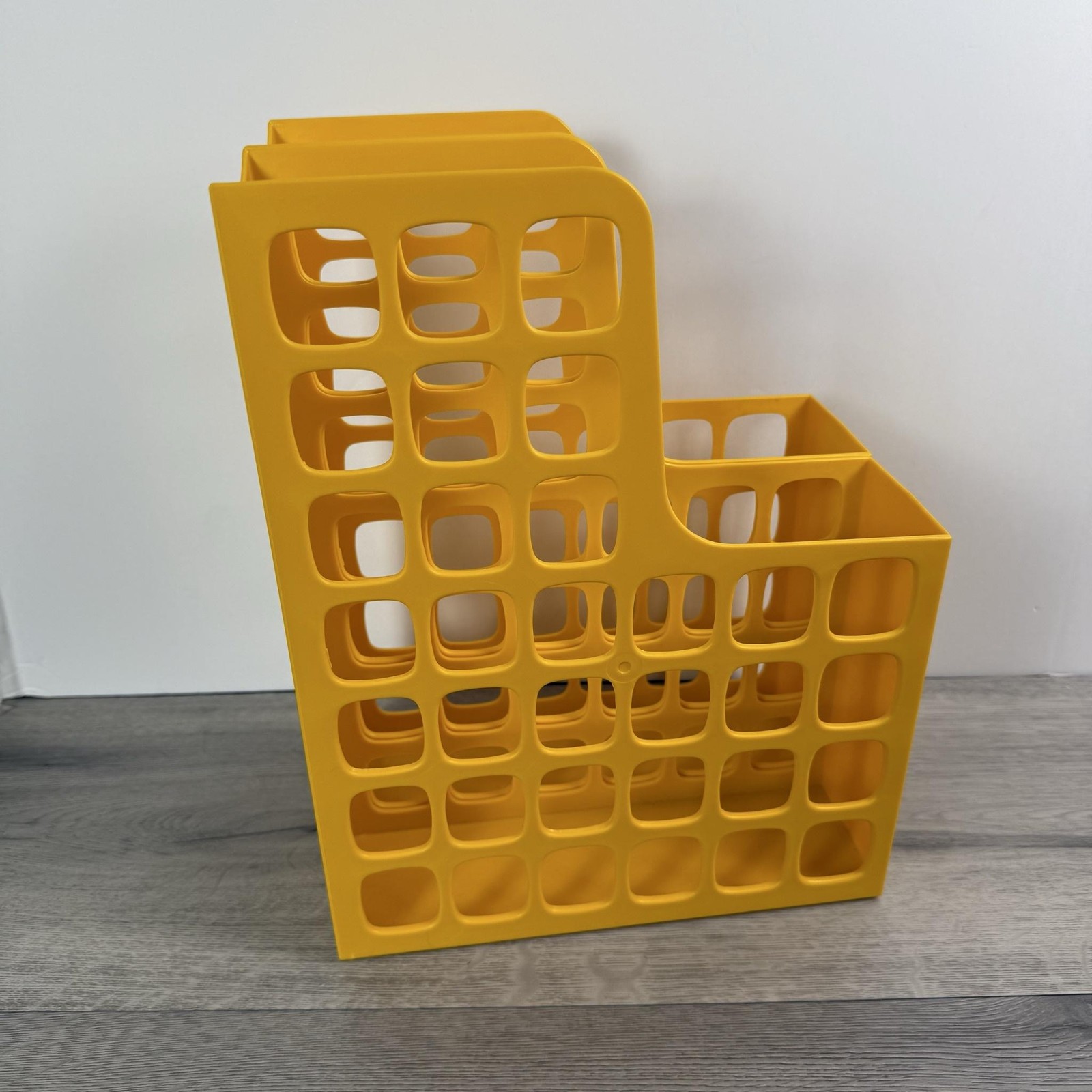 Lot Of 2 Oxford DecoFile 24562 Yellow Gold Plastic Magazine Organizers USA