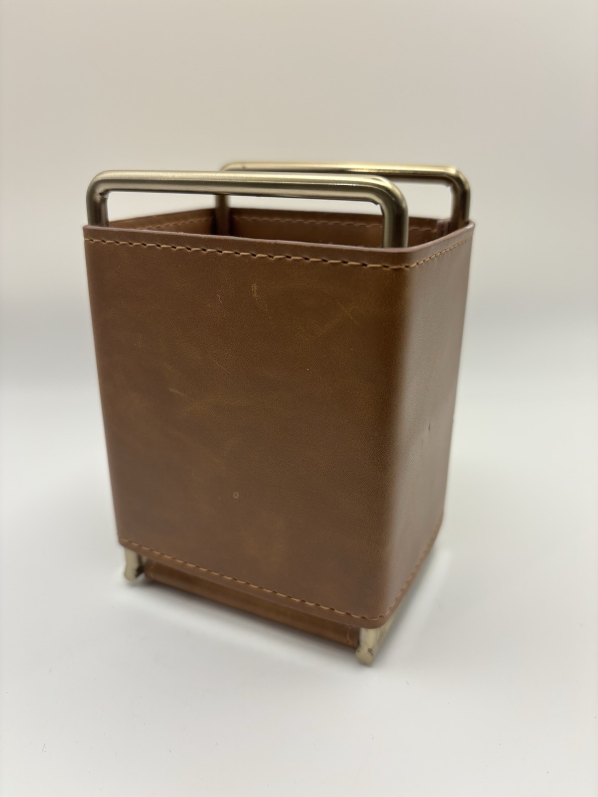 West Elm Leather & Brass Pencil Cup Desk Organizer – Mid-Century Modern – NWT