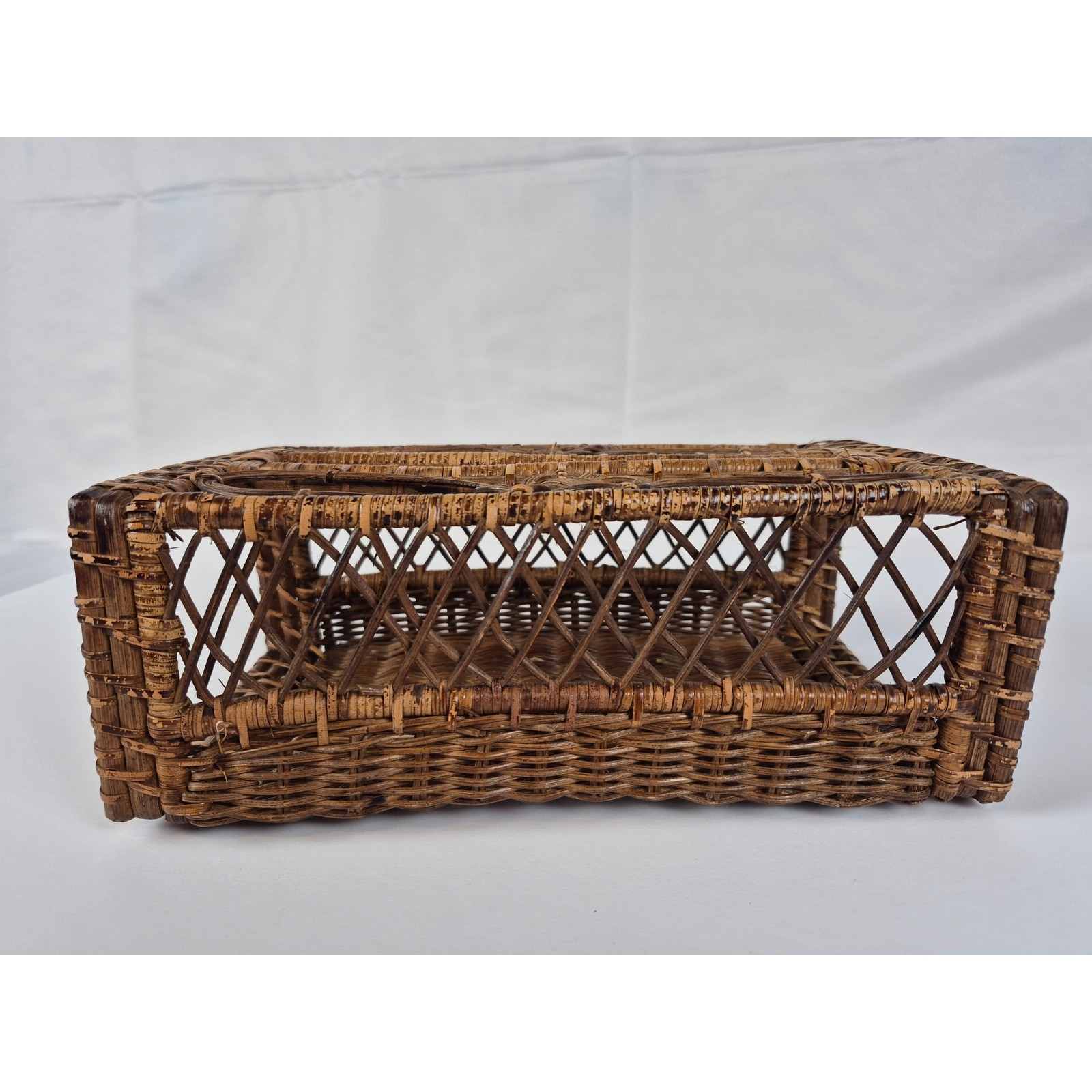 Vintage Wicker Rattan Tissue Box Cover Boho Coastal Bathroom Decor Holder Tiki