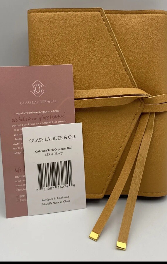NEW Glass Ladder & Co Vegan Leather Katherine Tech Organizer Roll Honey Wallet