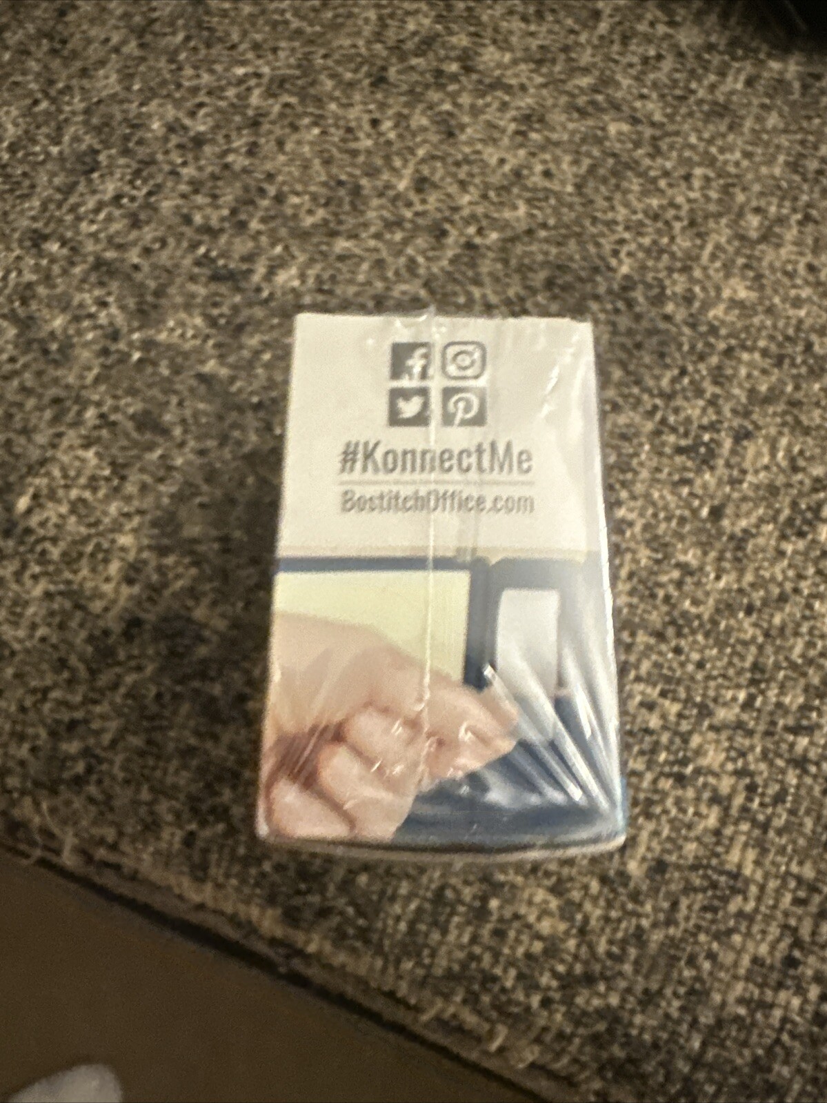 Bostitch Konnect PlasticTape Dispenser with KT-TAPE-Blue. New In Packaging.