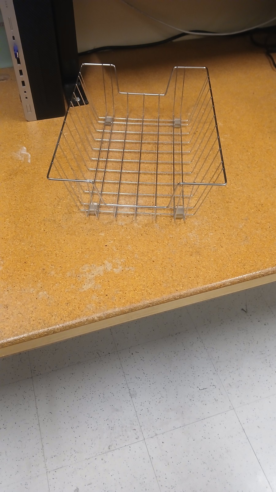 Silver Metal Wire Desk Paper Letter Document Organizer Mail Sorter Holder