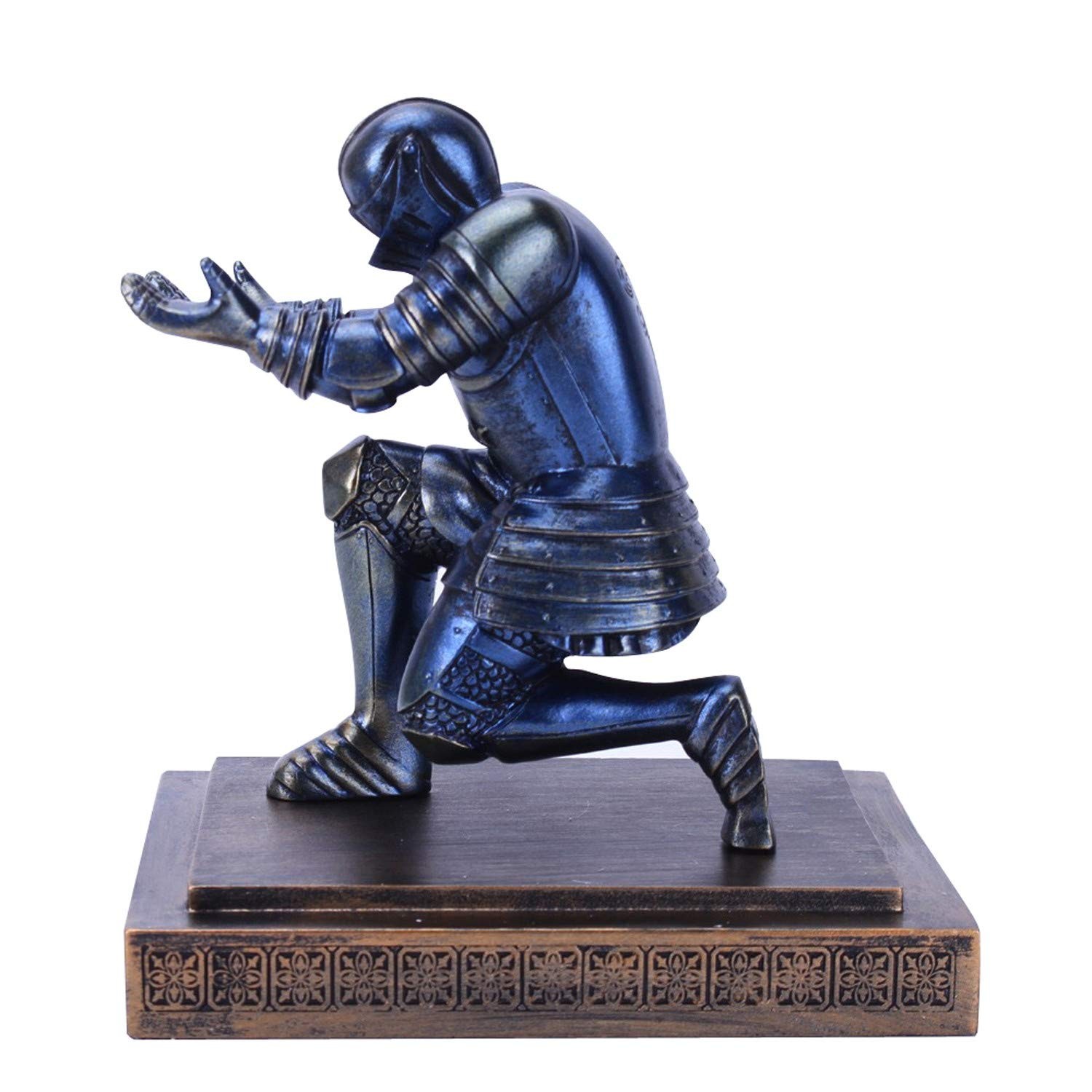 Resin Soldier Executive Pen Holder Desk Organizer Cool Pen Stand Home Decor Resi