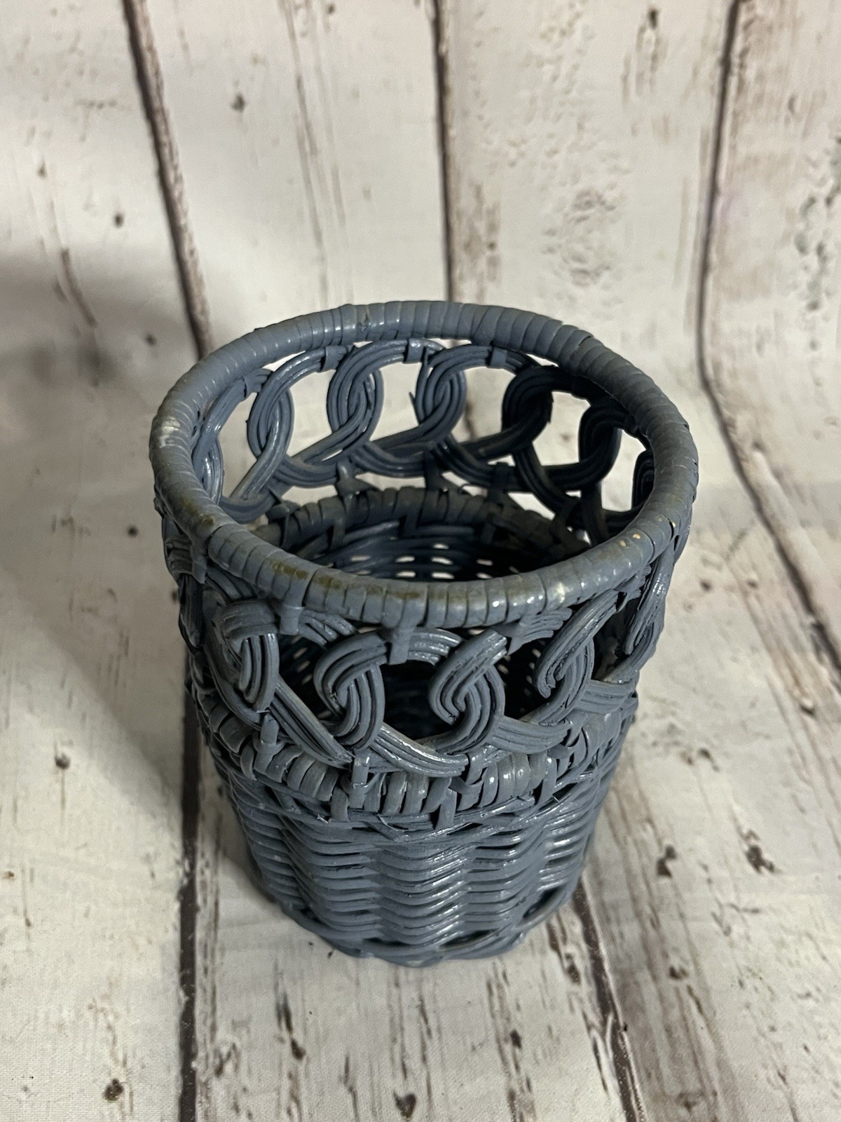 1 Blue Woven Pencil Holder Rattan Desk Brush Holder Catch All