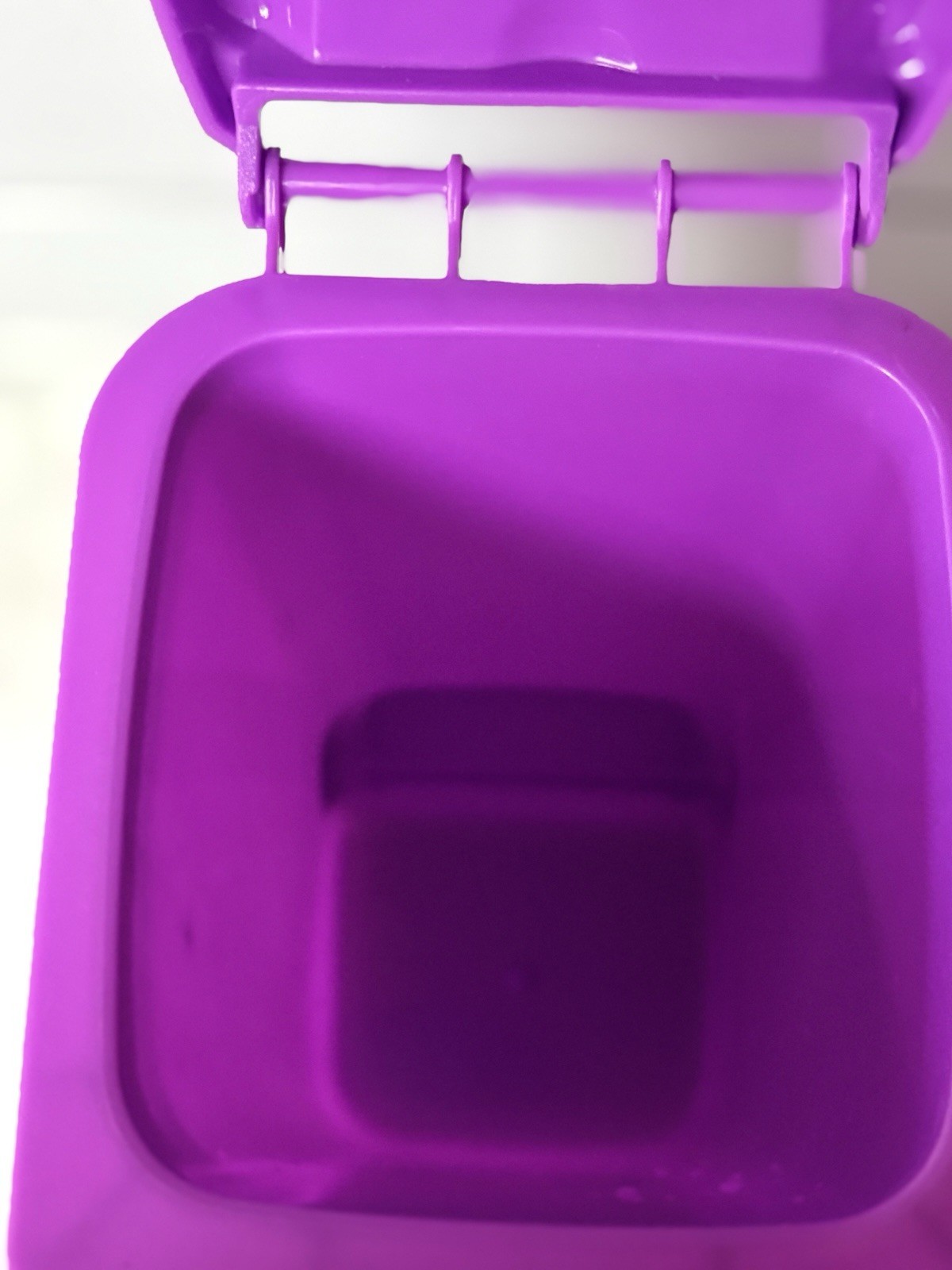 Mini Purple Wheelie Trash Can Recycling Bin Desk Pen Pencil Holder Toy Organizer
