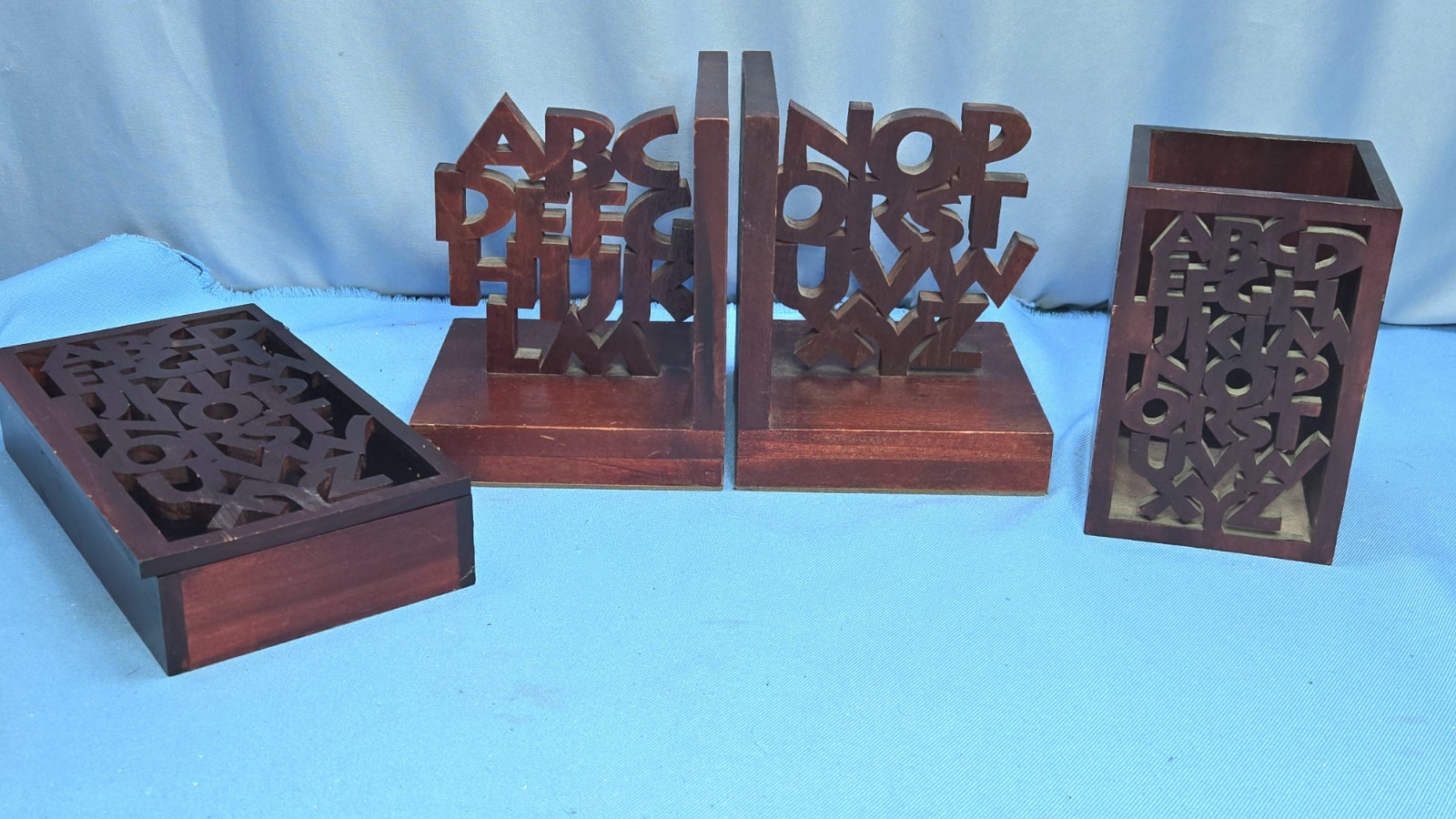 Alphabet Carved Wood Desk Library Bookcase Organizer Holder Set Bookends Box Pen