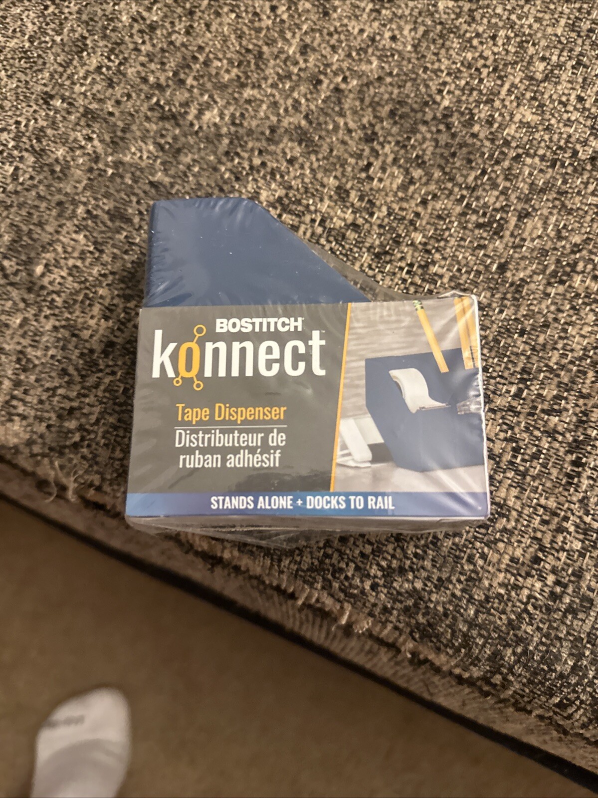 Bostitch Konnect PlasticTape Dispenser with KT-TAPE-Blue. New In Packaging.