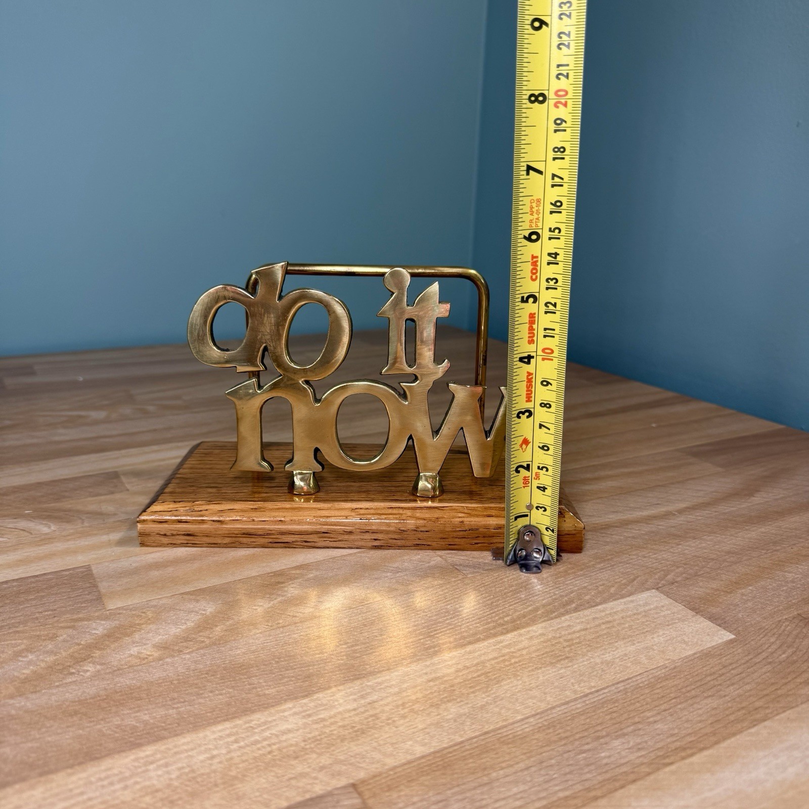 NEW 80s Retro Brass Wood Desk File Letter Holder Stand Office DO IT NOW w/ Box