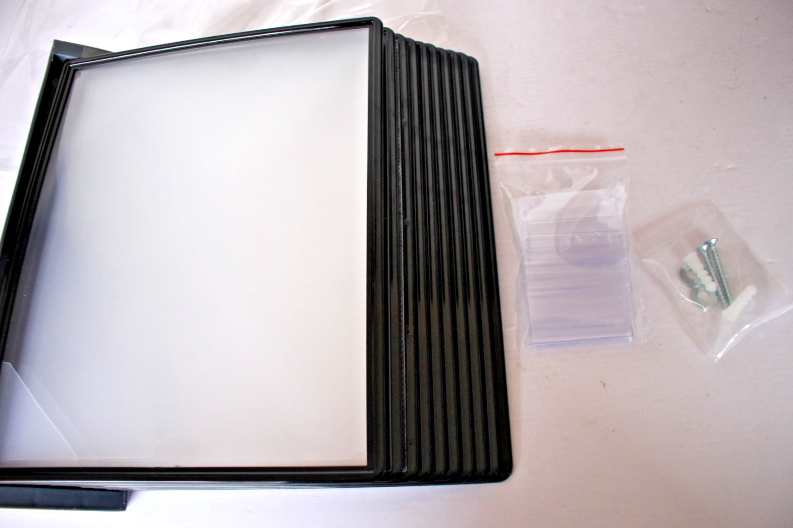 10 PACKET ADJUSTAVIEW WALL ORGANIZER WALL POCKETS 16879-BK AAV