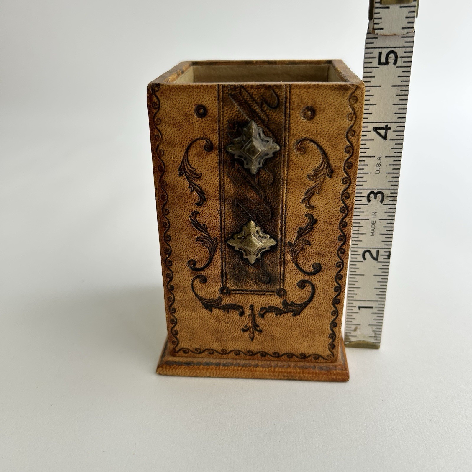 Ornate Pen Pencil Holder Vintage Desk Accessories Italy Embossed Leather? 4.5″