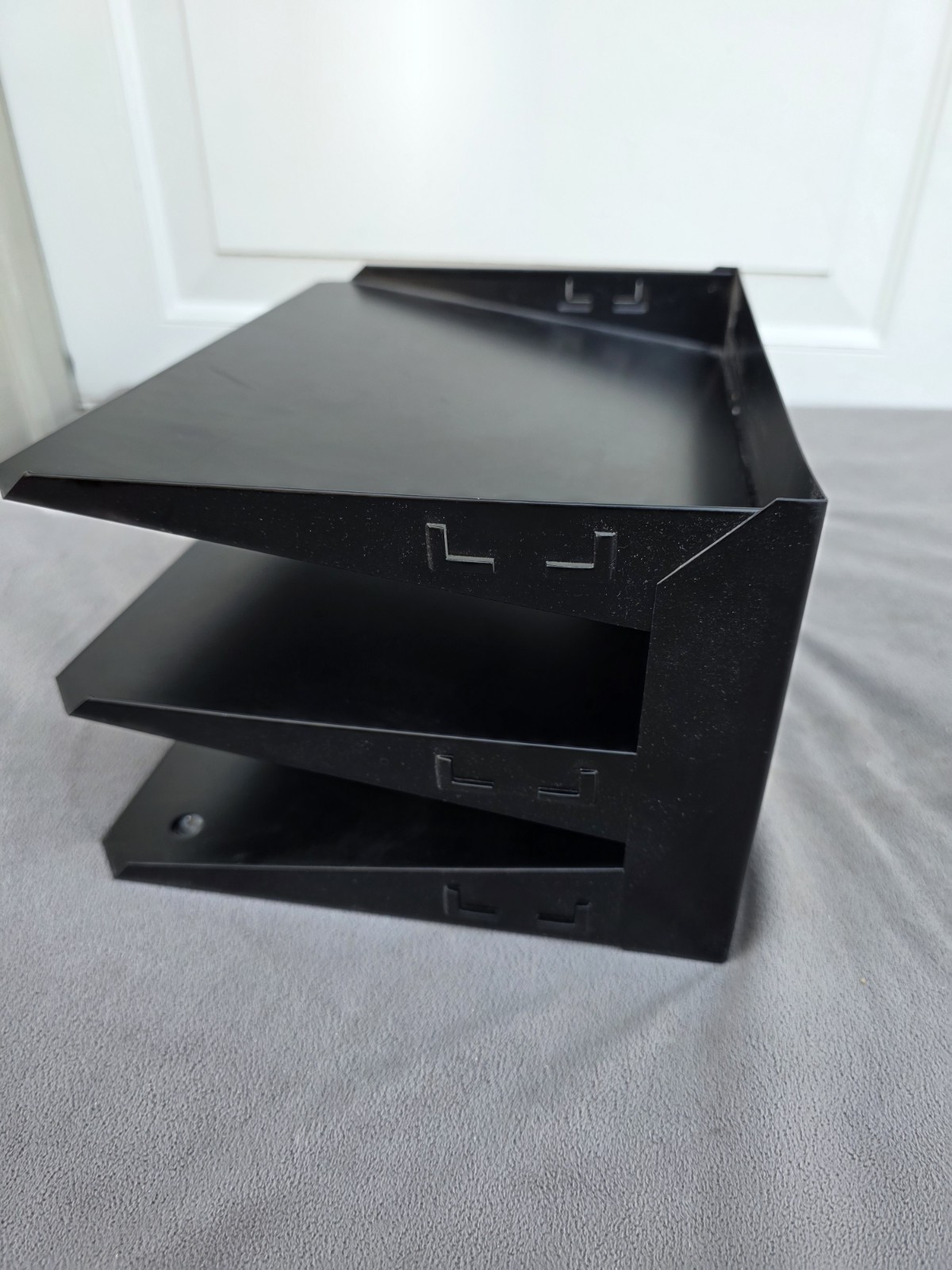 Huron Horizontal 3 Slot Steel Desk Organizer/Sorter Black HASZ0159