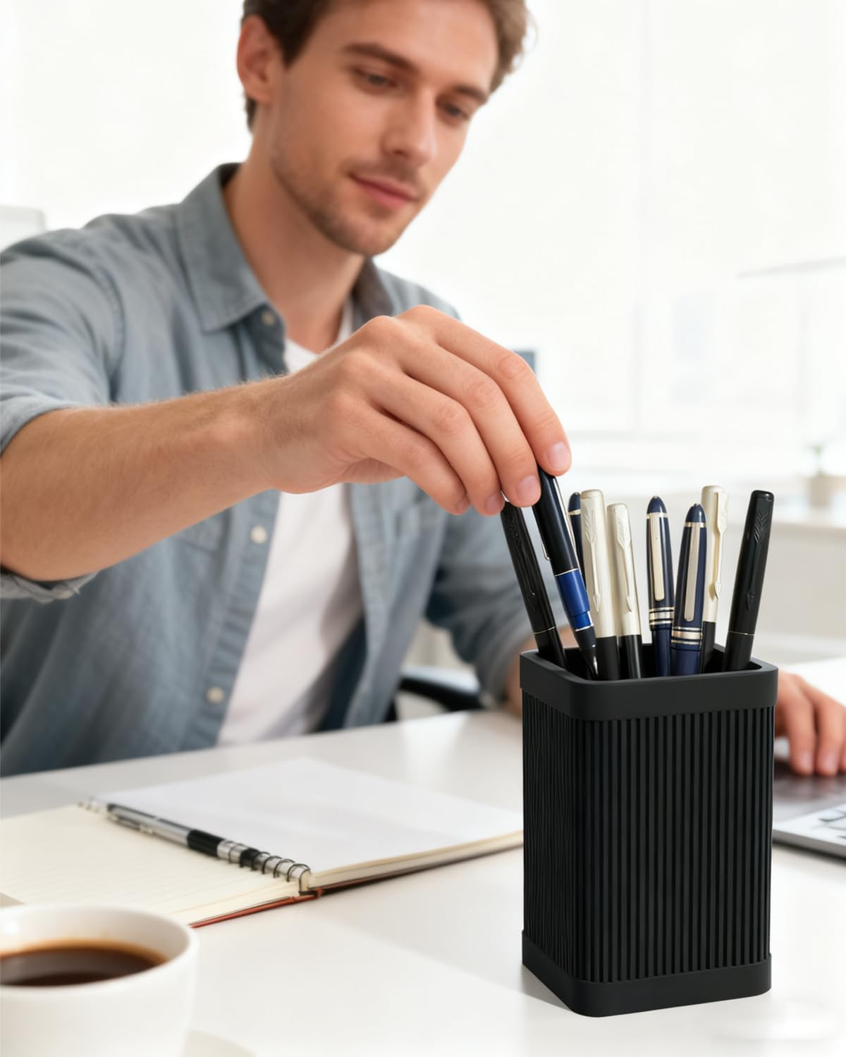 Aesthetic Pen Holder For Desk, Modern Silicone Pencil Holder, Stylish Office Des