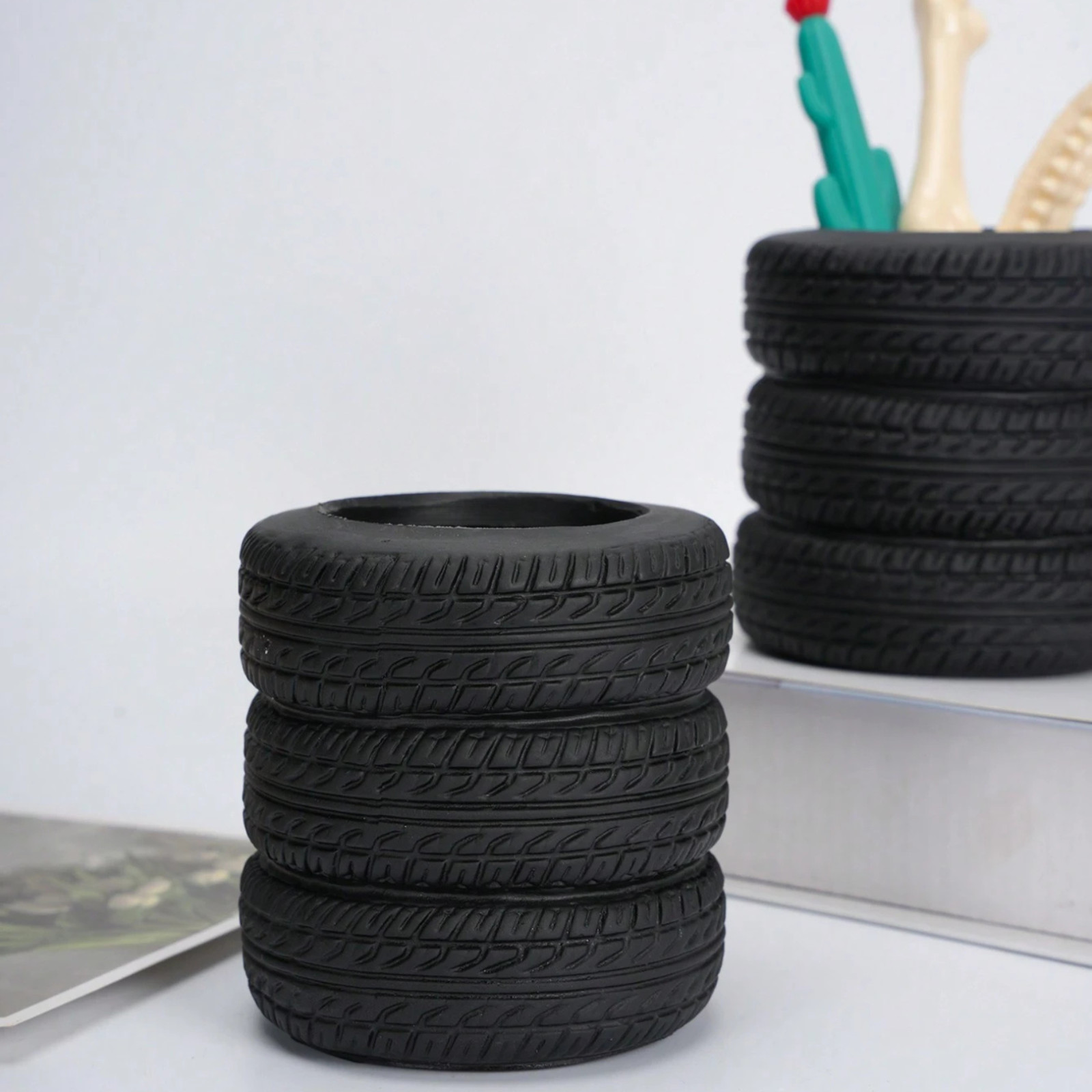 Desk Organizer Pen Holder Pen Pencil Tire Shaped Holder Case Office Stationery