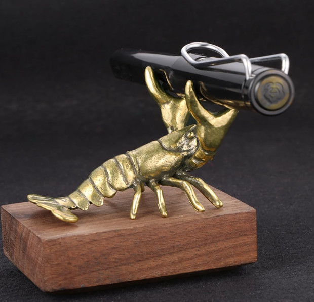 Weightlifting lobster Desk Pen Stand,Funny lobster Pen Holder,Desk Rack Storage