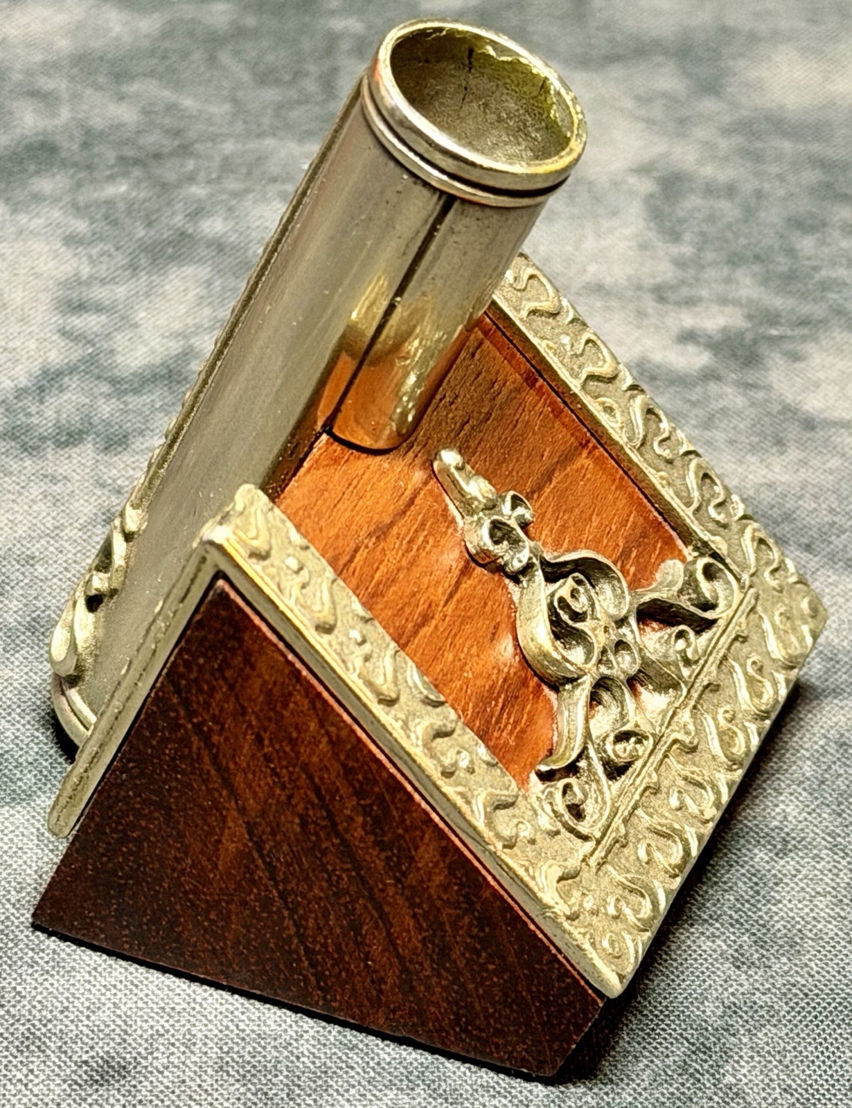 Bortoletti Fonderia Artistica Elegant Beech Wood Handmade Luxury Desk Pen Holder