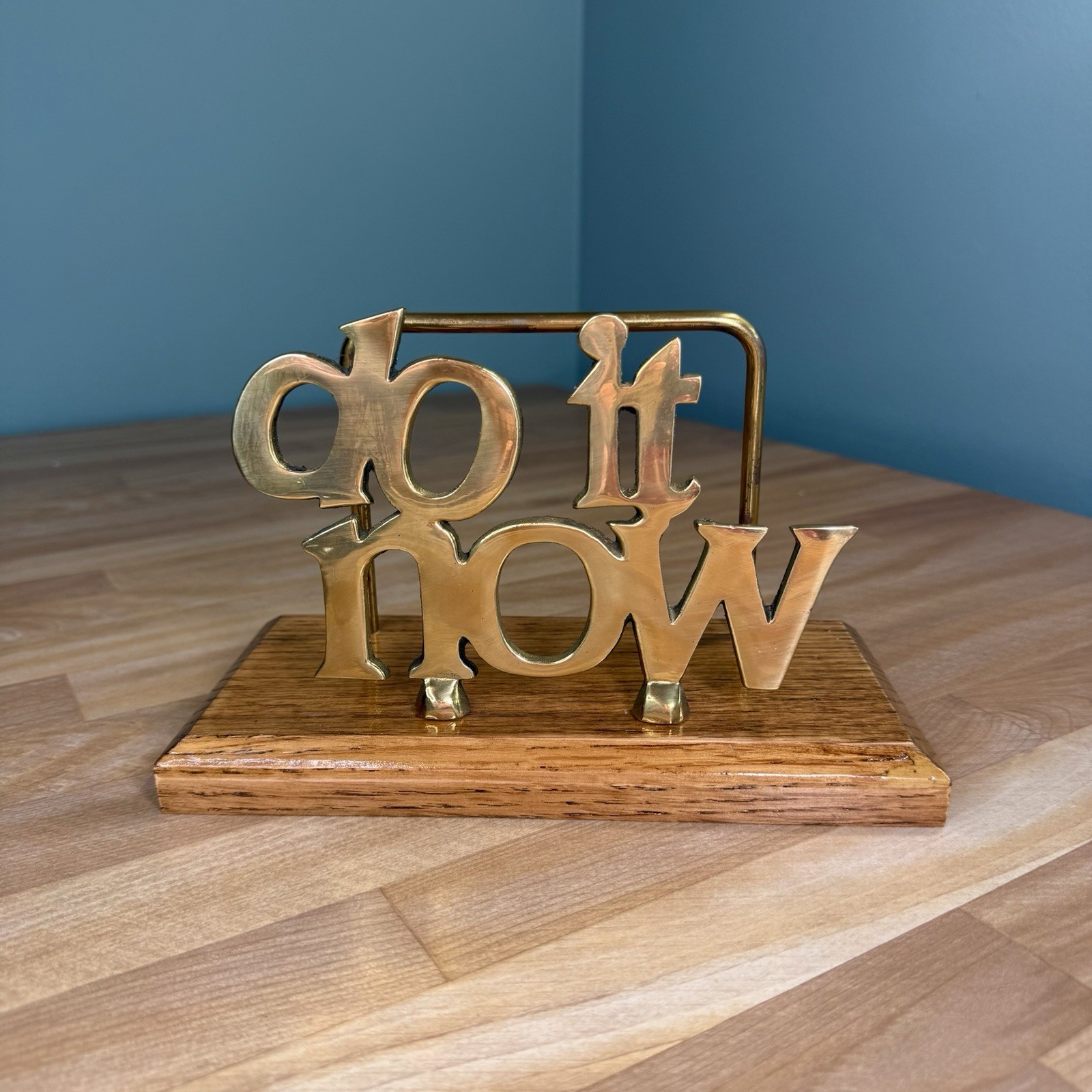 NEW 80s Retro Brass Wood Desk File Letter Holder Stand Office DO IT NOW w/ Box