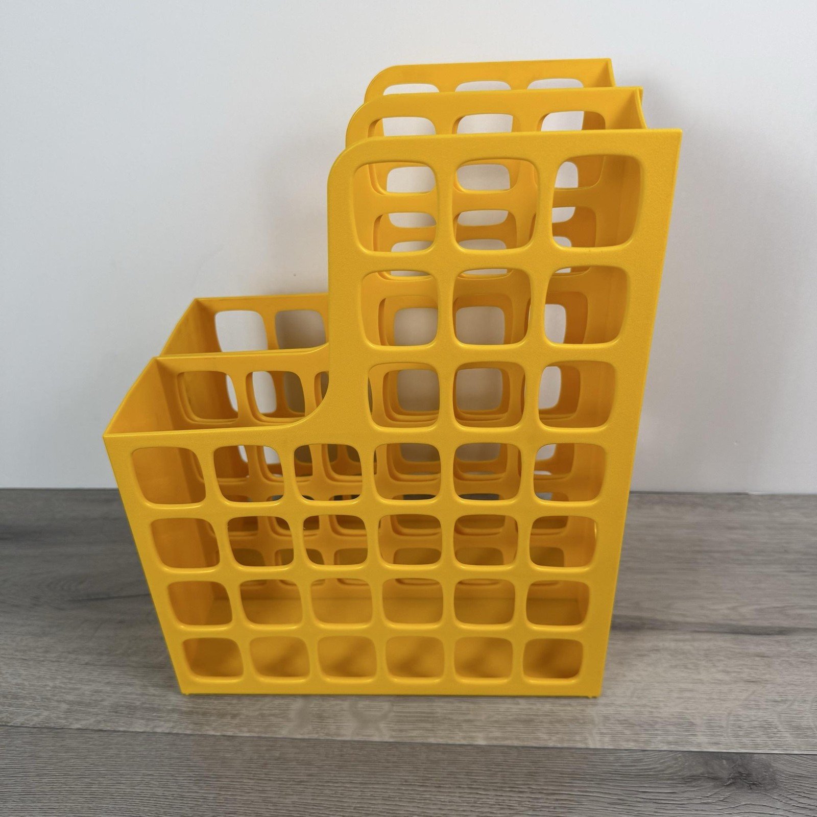 2 Oxford DecoFile 24562 Yellow Gold Plastic Magazine Organizers USA