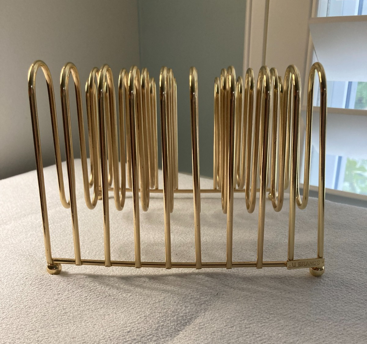 Gold Tone Bent Wire Letter Sorter 5.75″ x 5.25″ x 4.25″