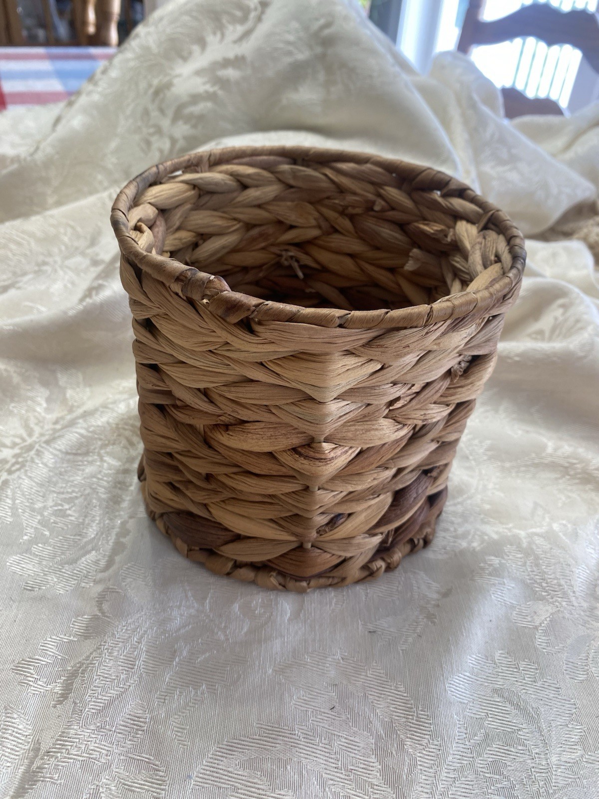 Thirty One Storage Basket 6” Tall Tan Blue Woven Wicker New Chalk Sign