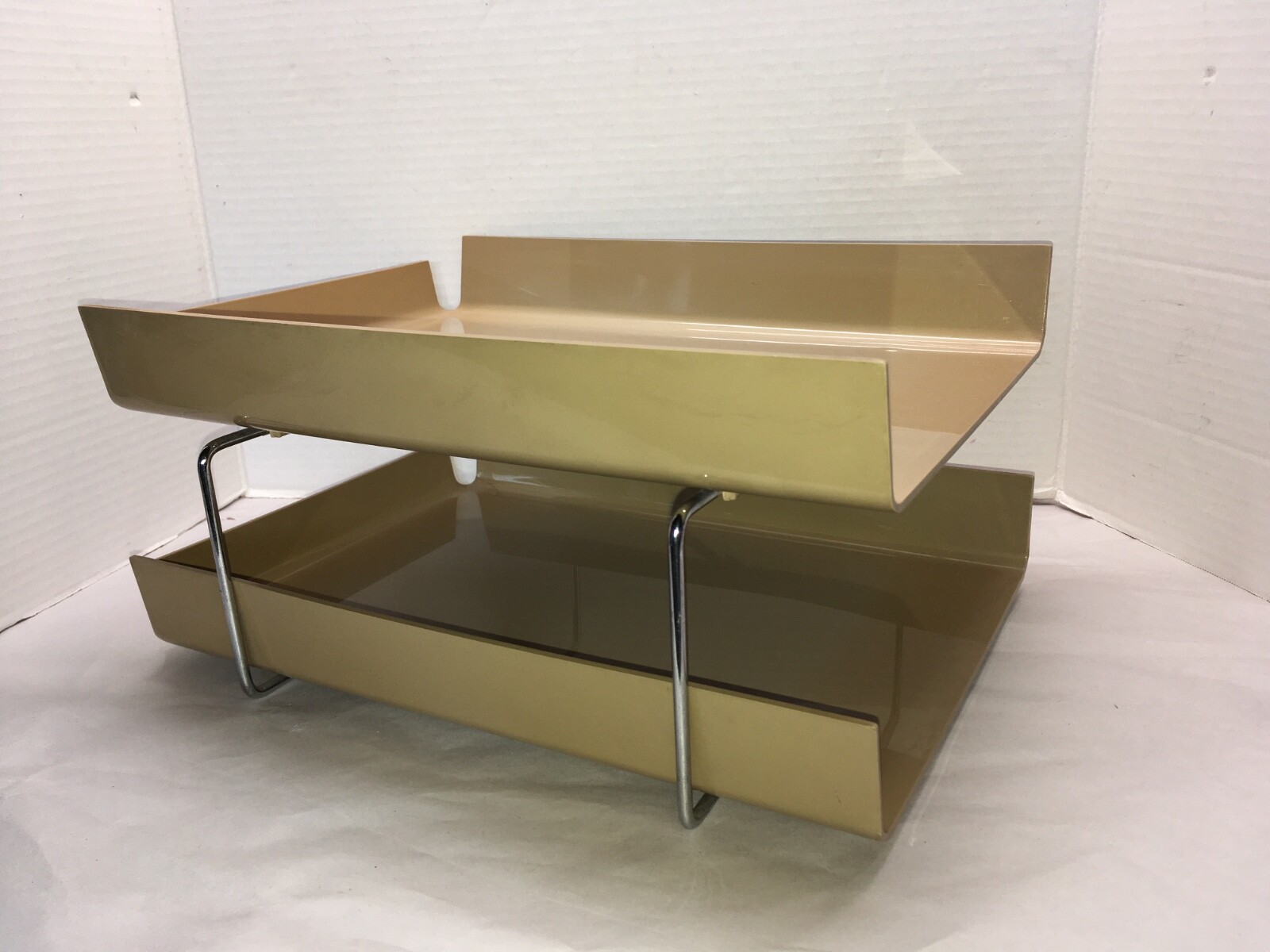 Vtg McDonald Duk-It Beige Plastic Chrome 2-Tier In Out Desk Tray Organizer MCM